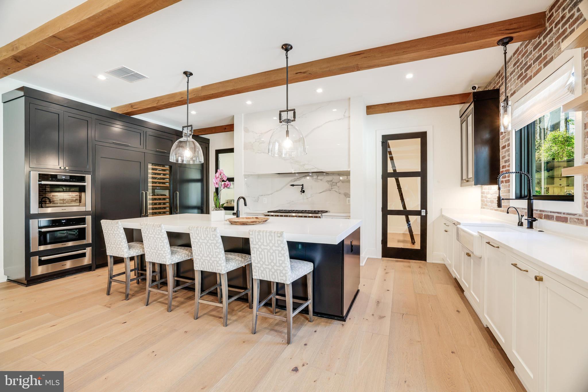 FOREST VILLA - Residential