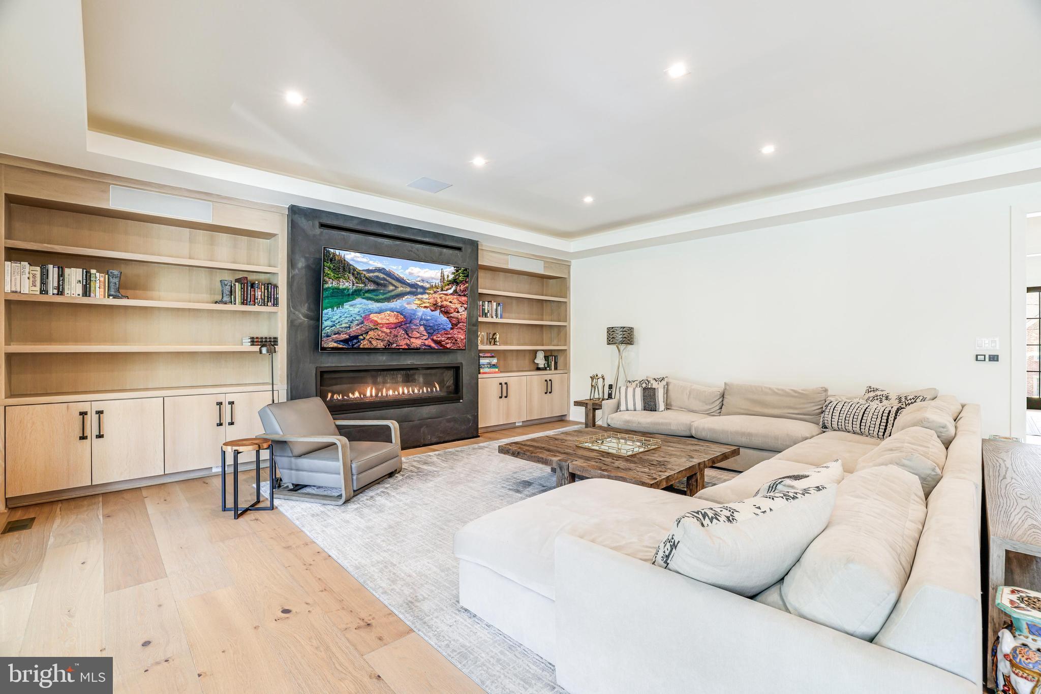 FOREST VILLA - Residential