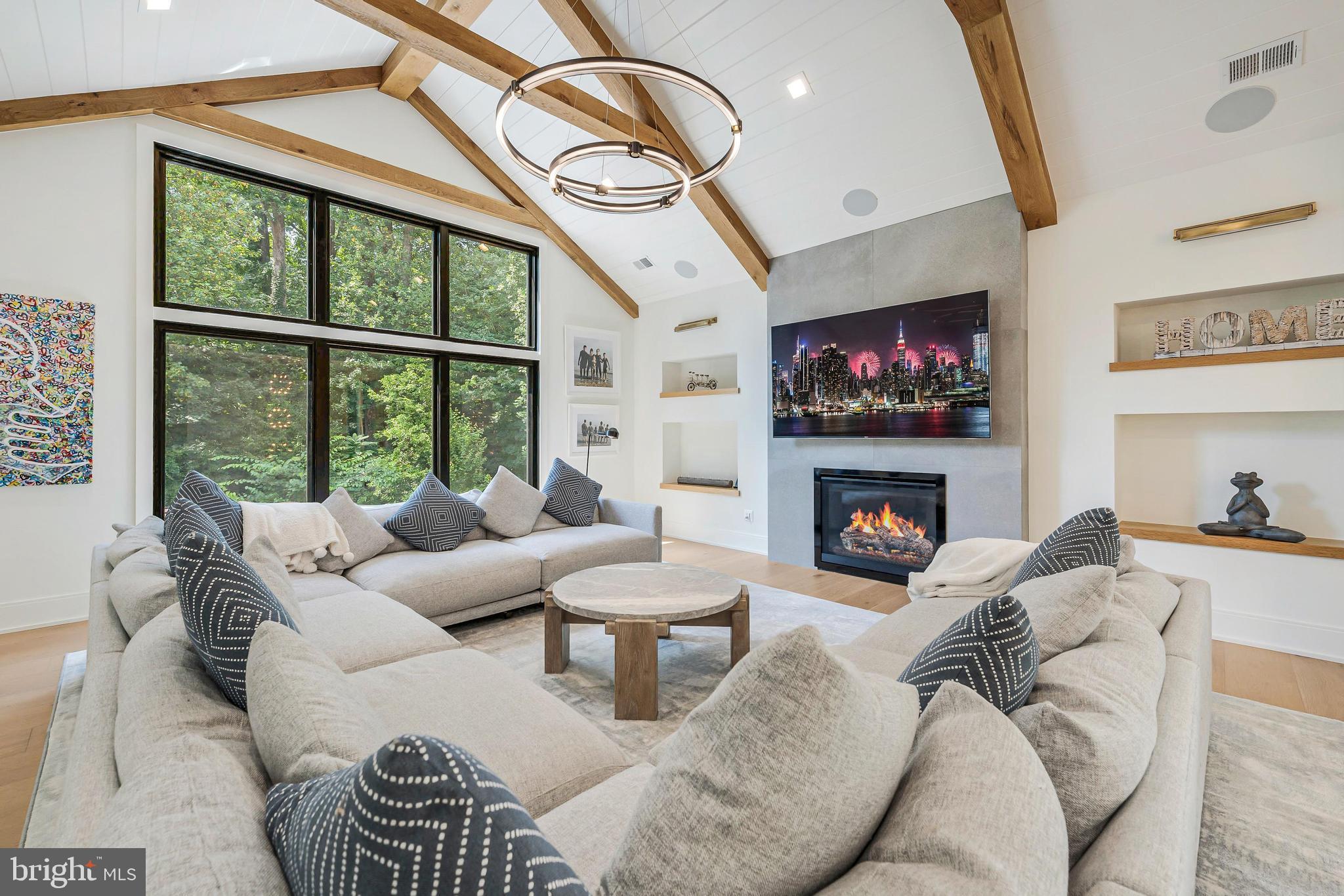 FOREST VILLA - Residential