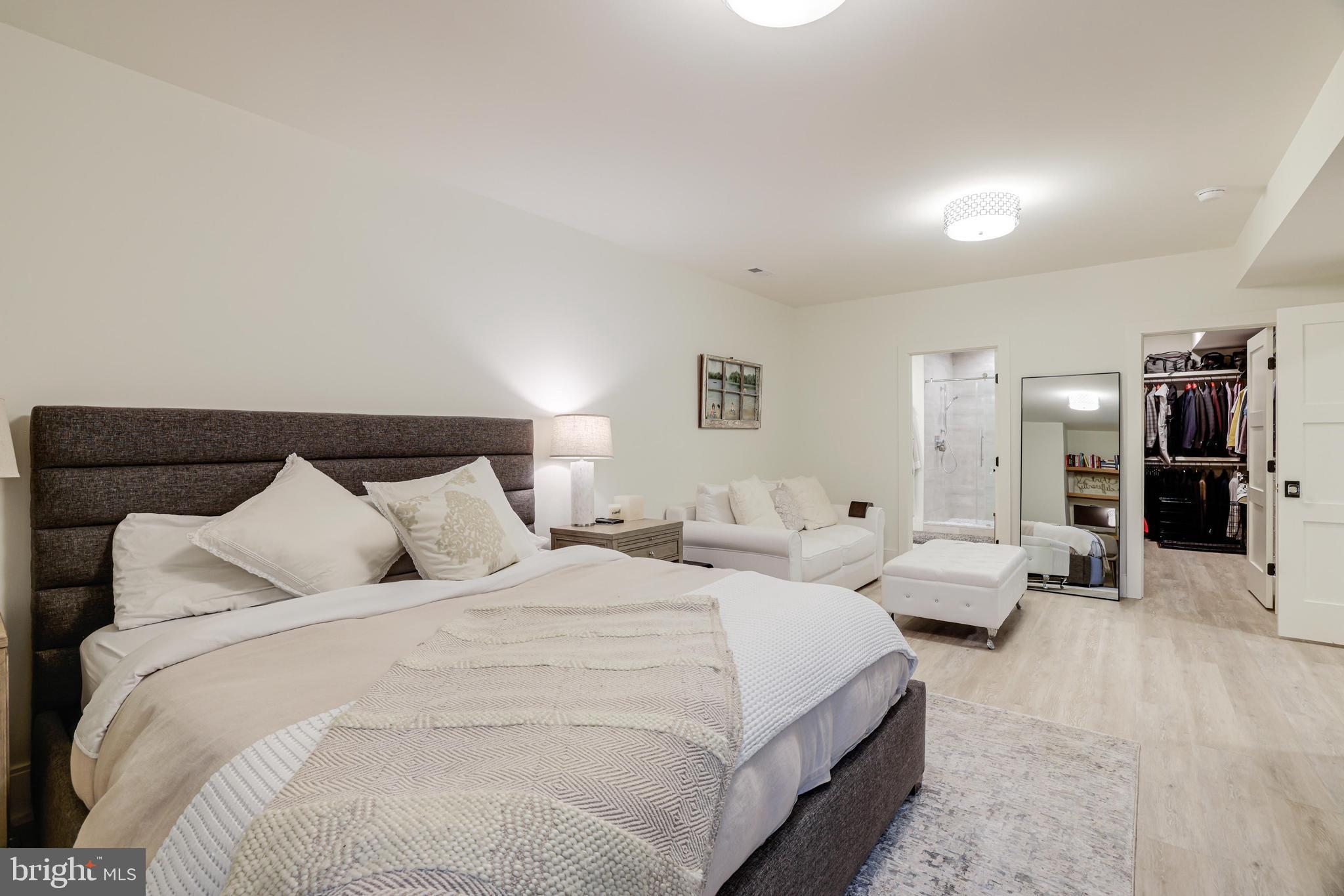 FOREST VILLA - Residential