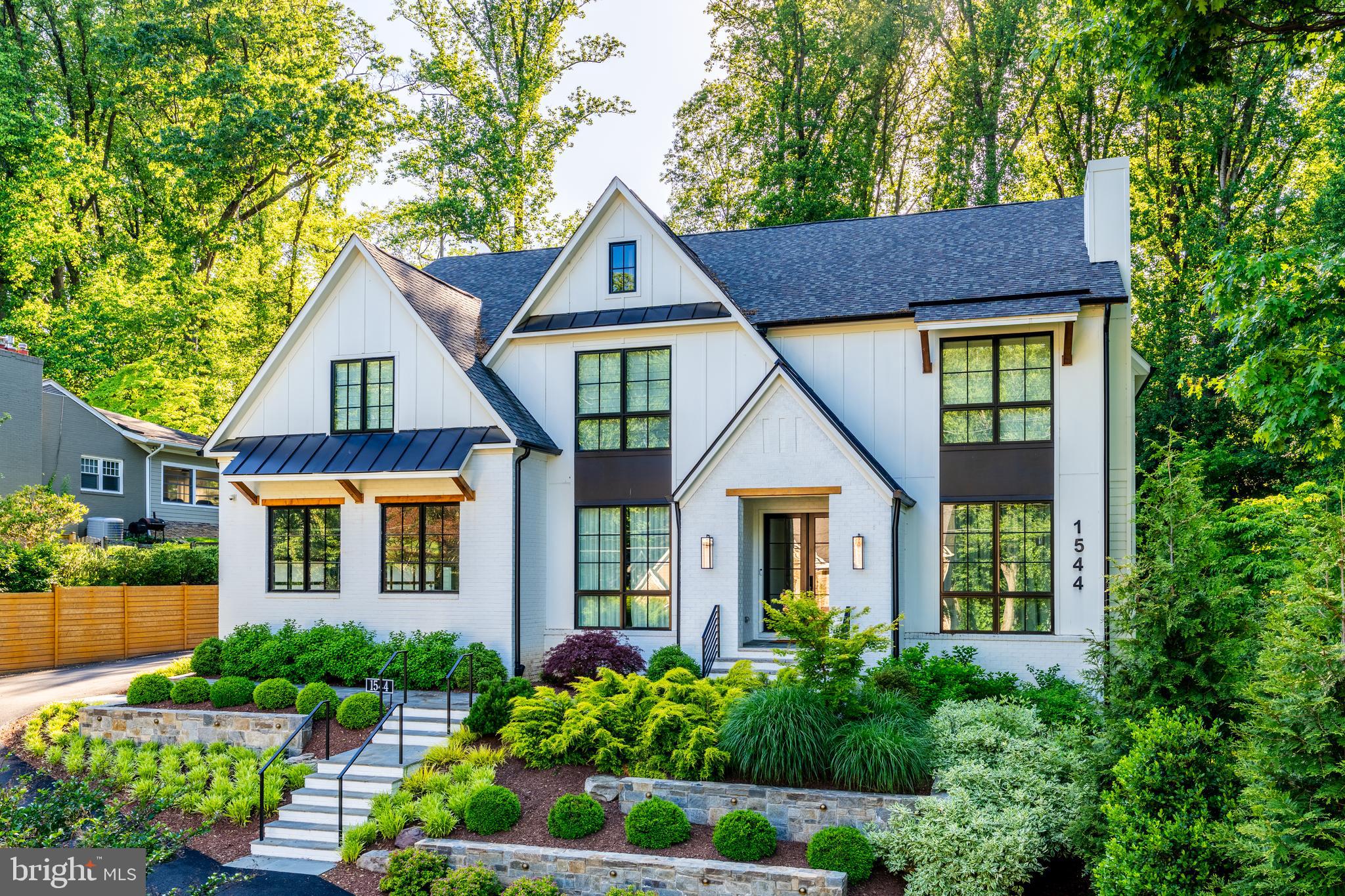 FOREST VILLA - Residential