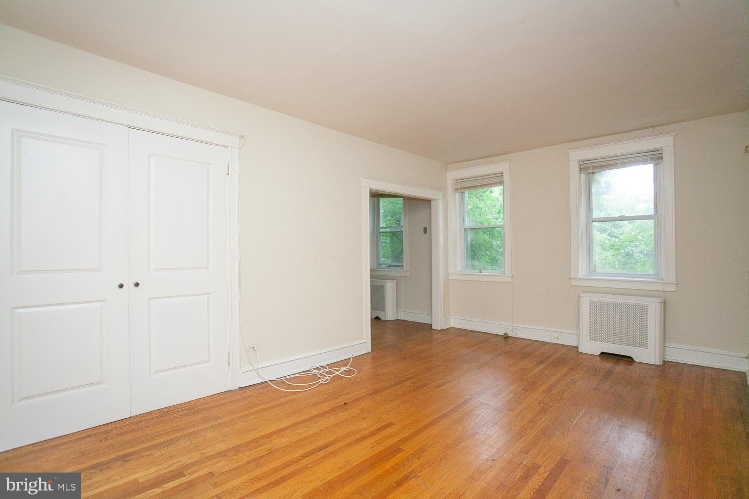 ROXBOROUGH - Residential Lease