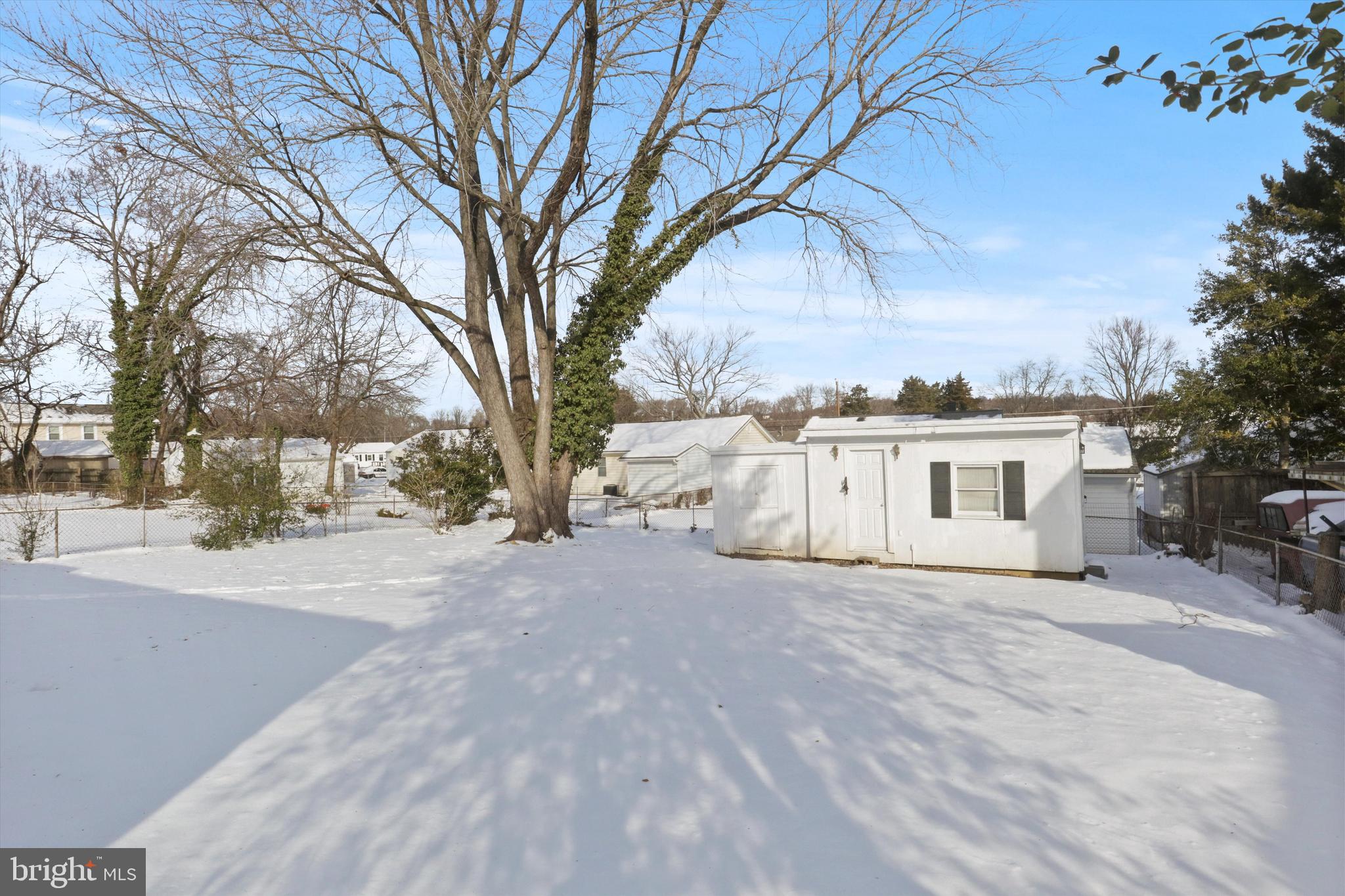 BURGUNDY VILLAGE - Residential