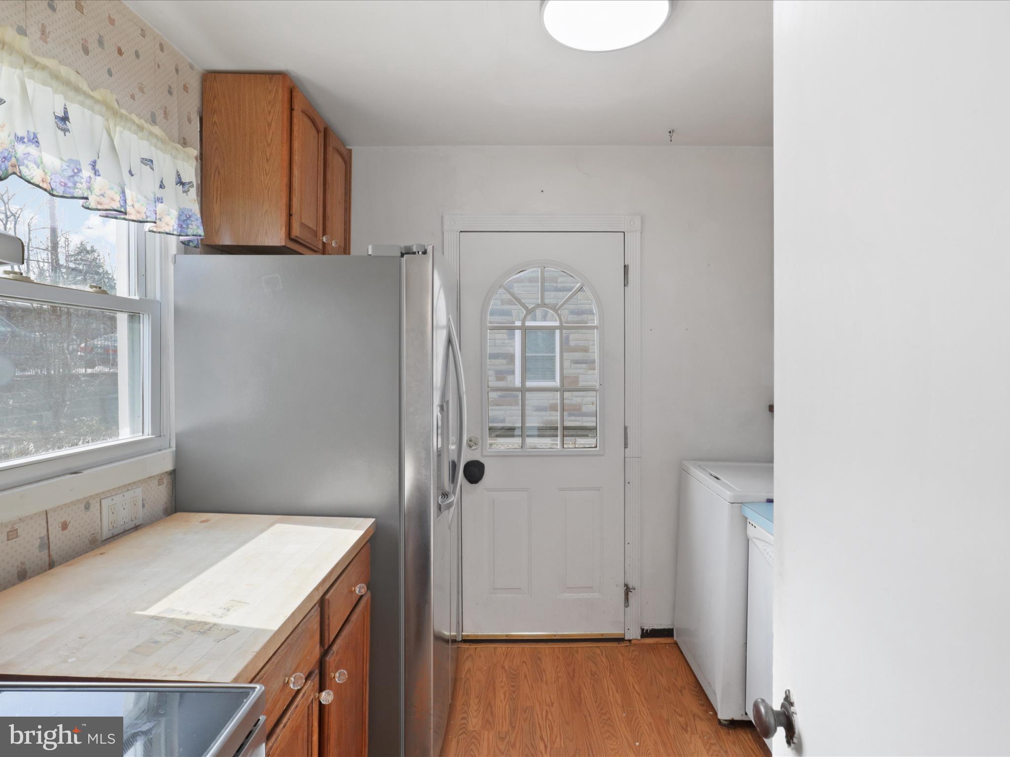 BURGUNDY VILLAGE - Residential