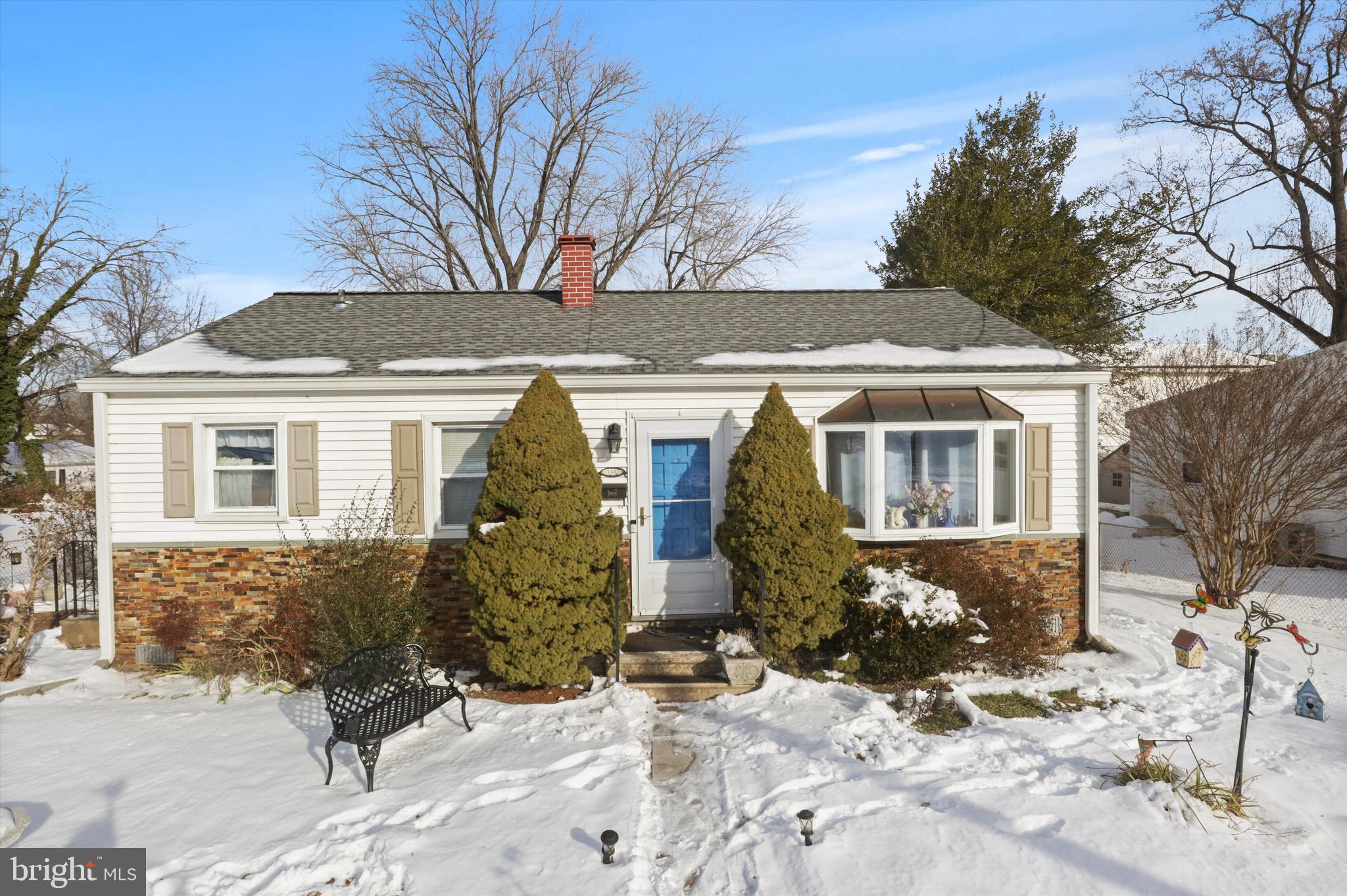 BURGUNDY VILLAGE - Residential