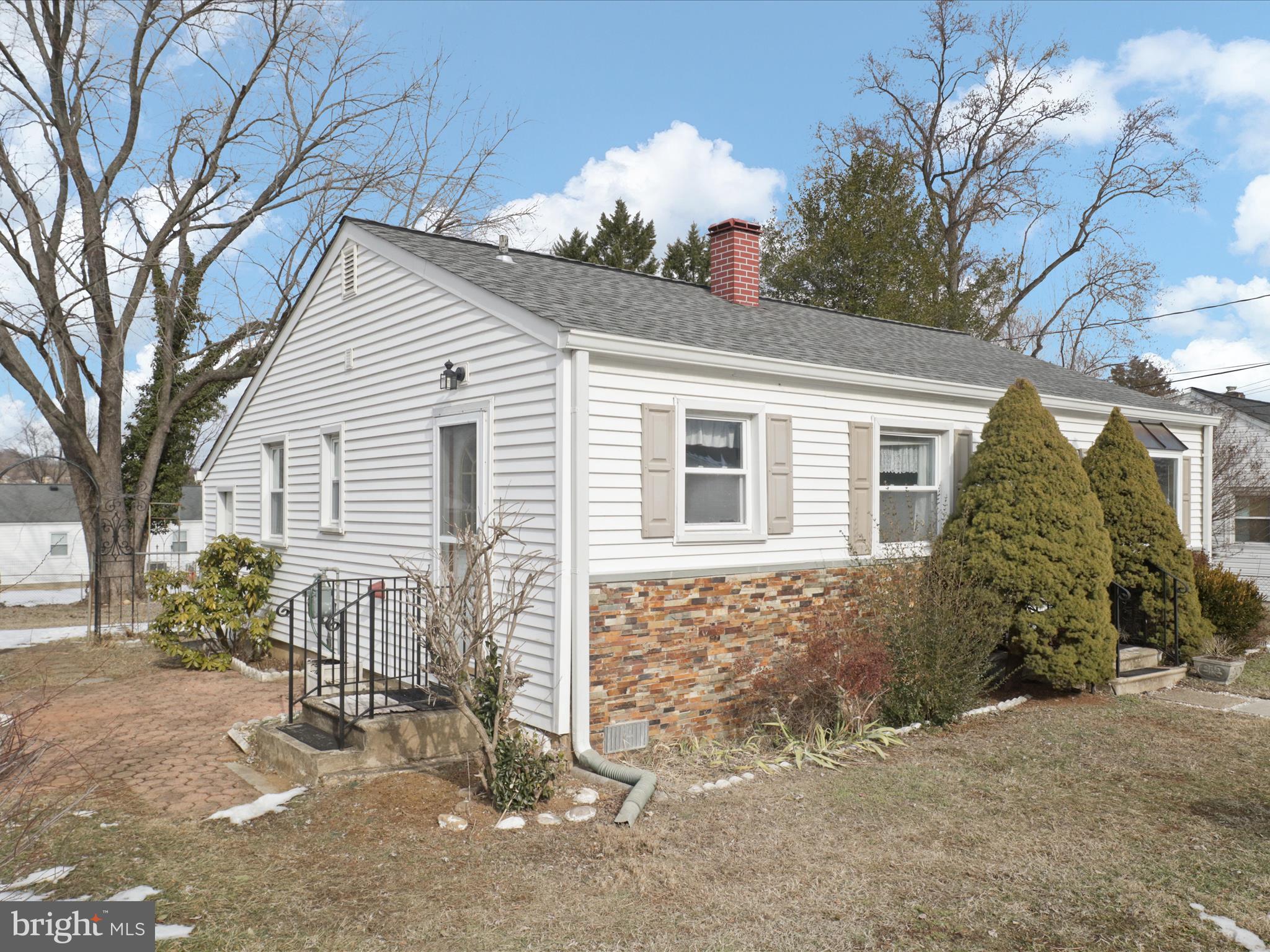 BURGUNDY VILLAGE - Residential