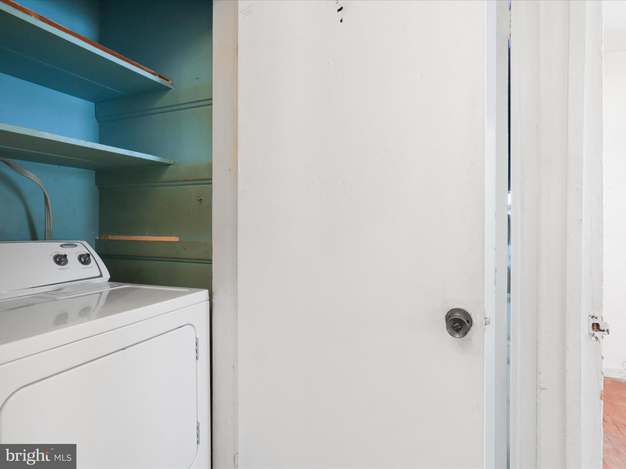 BURGUNDY VILLAGE - Residential