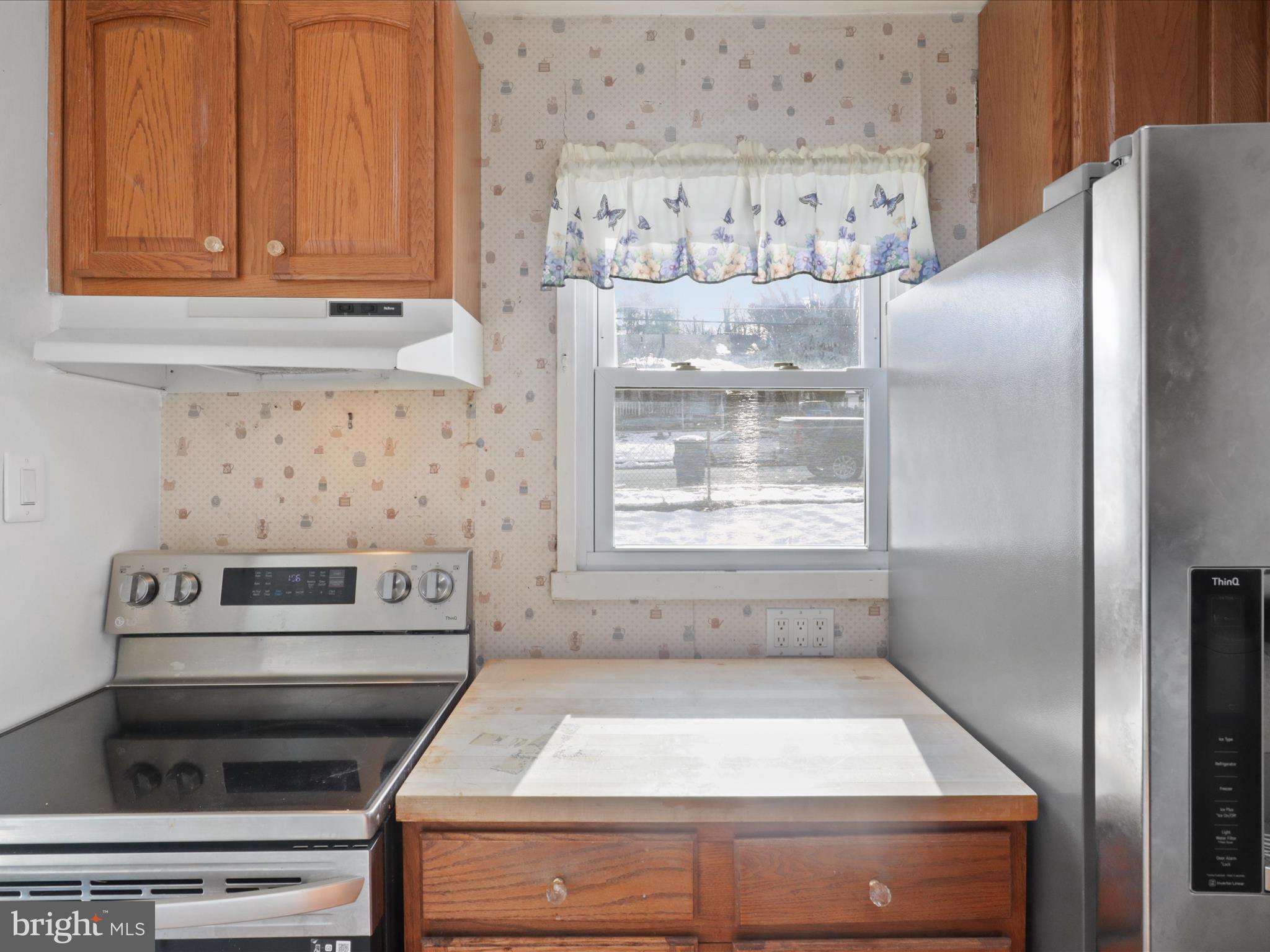 BURGUNDY VILLAGE - Residential