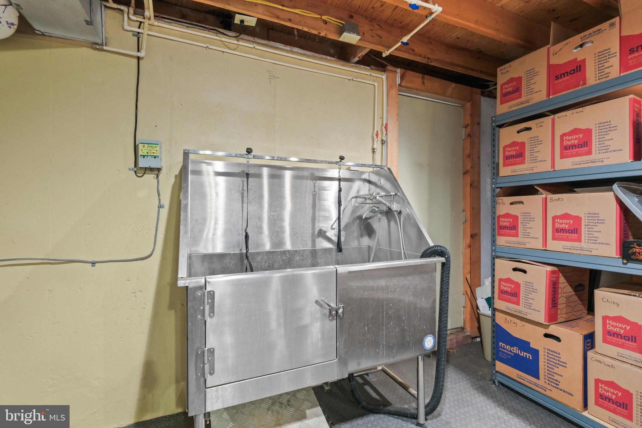 DEVON FARMS - Residential