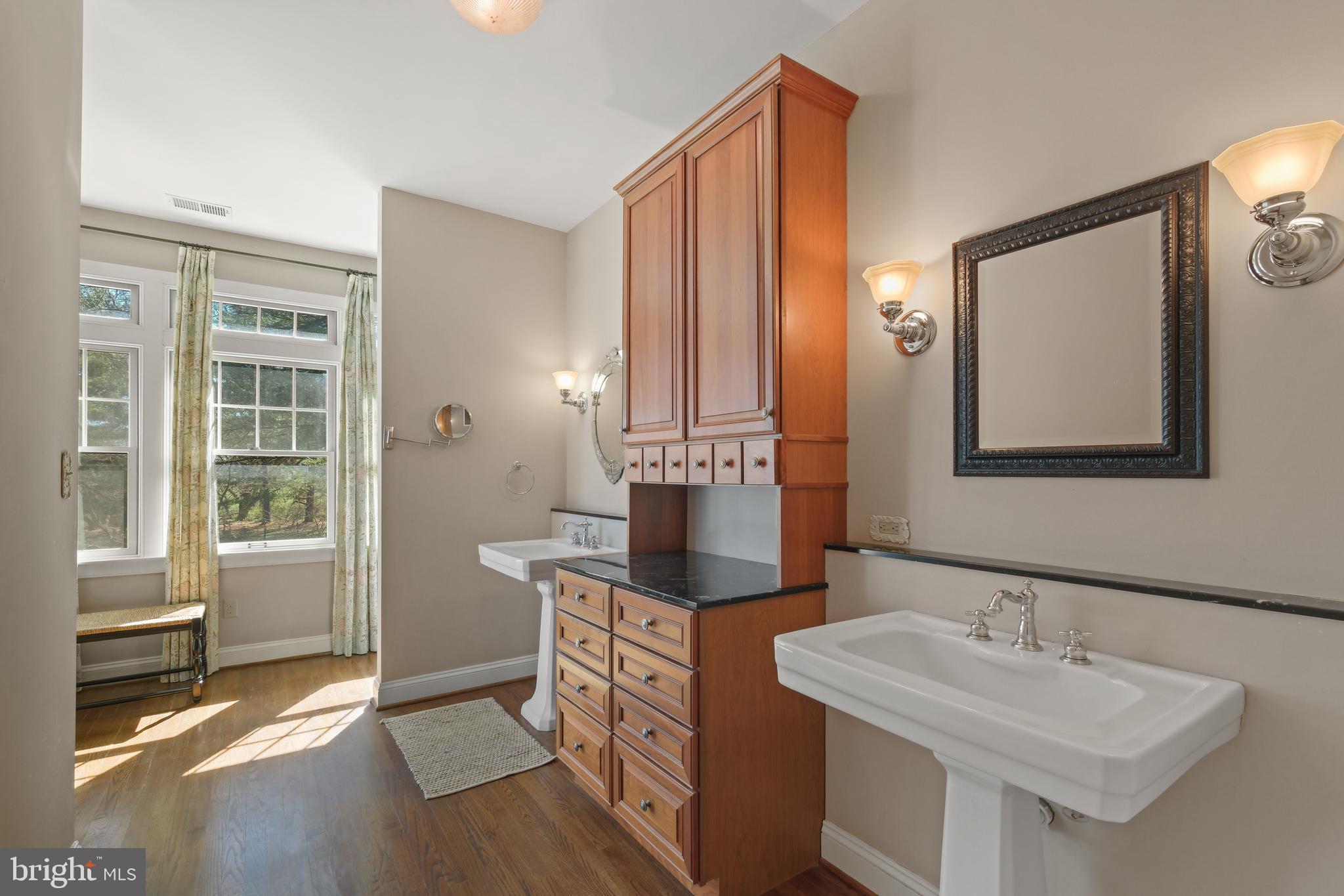 DEVON FARMS - Residential