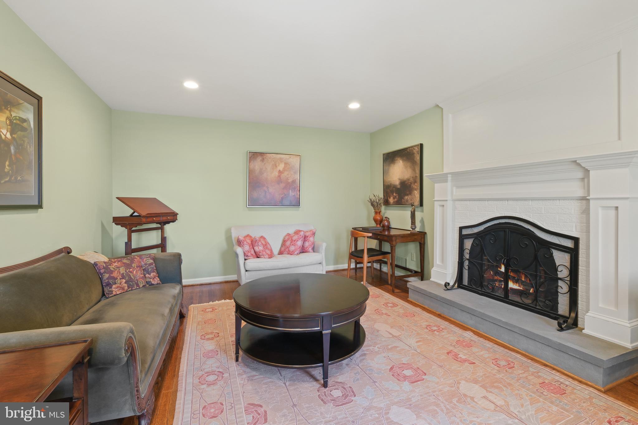 DEVON FARMS - Residential