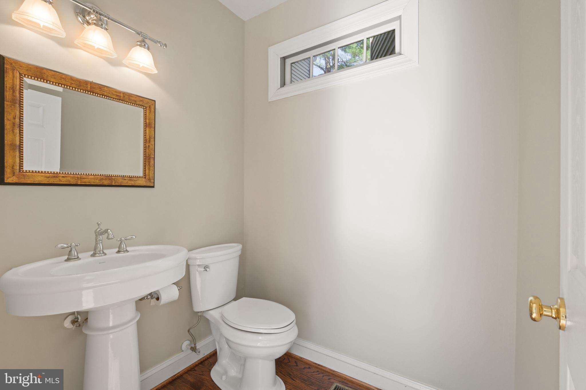 DEVON FARMS - Residential