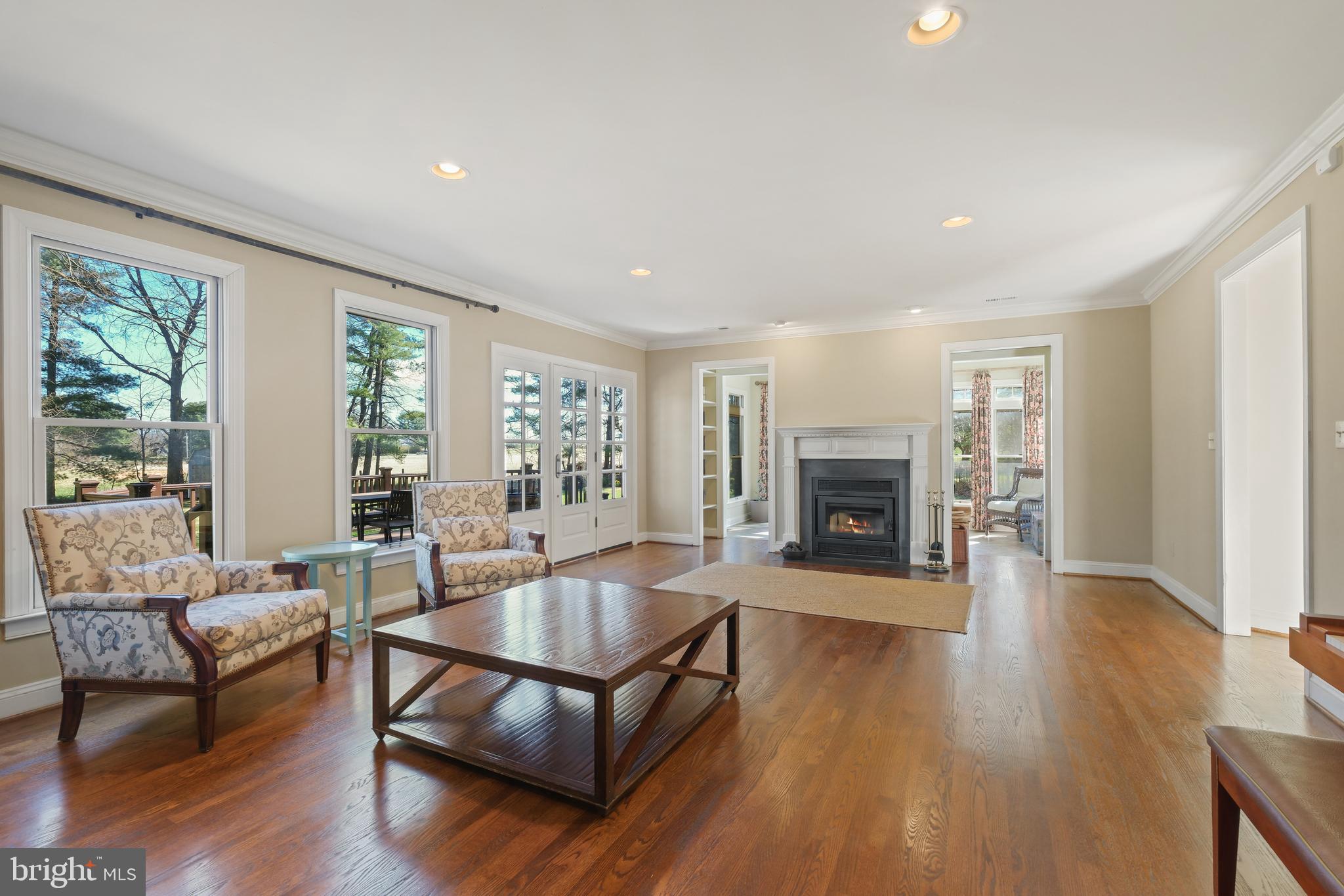 DEVON FARMS - Residential