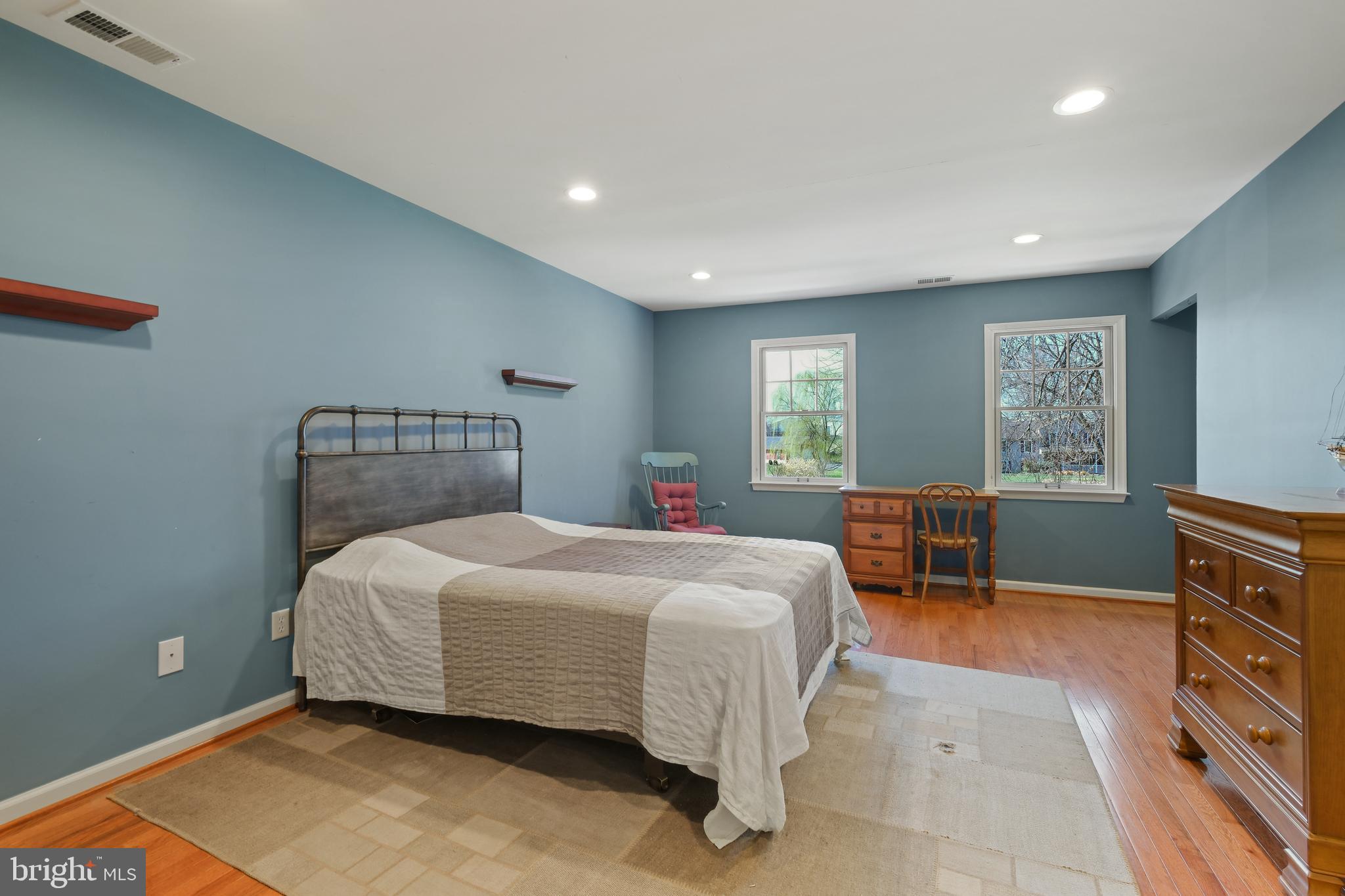 DEVON FARMS - Residential