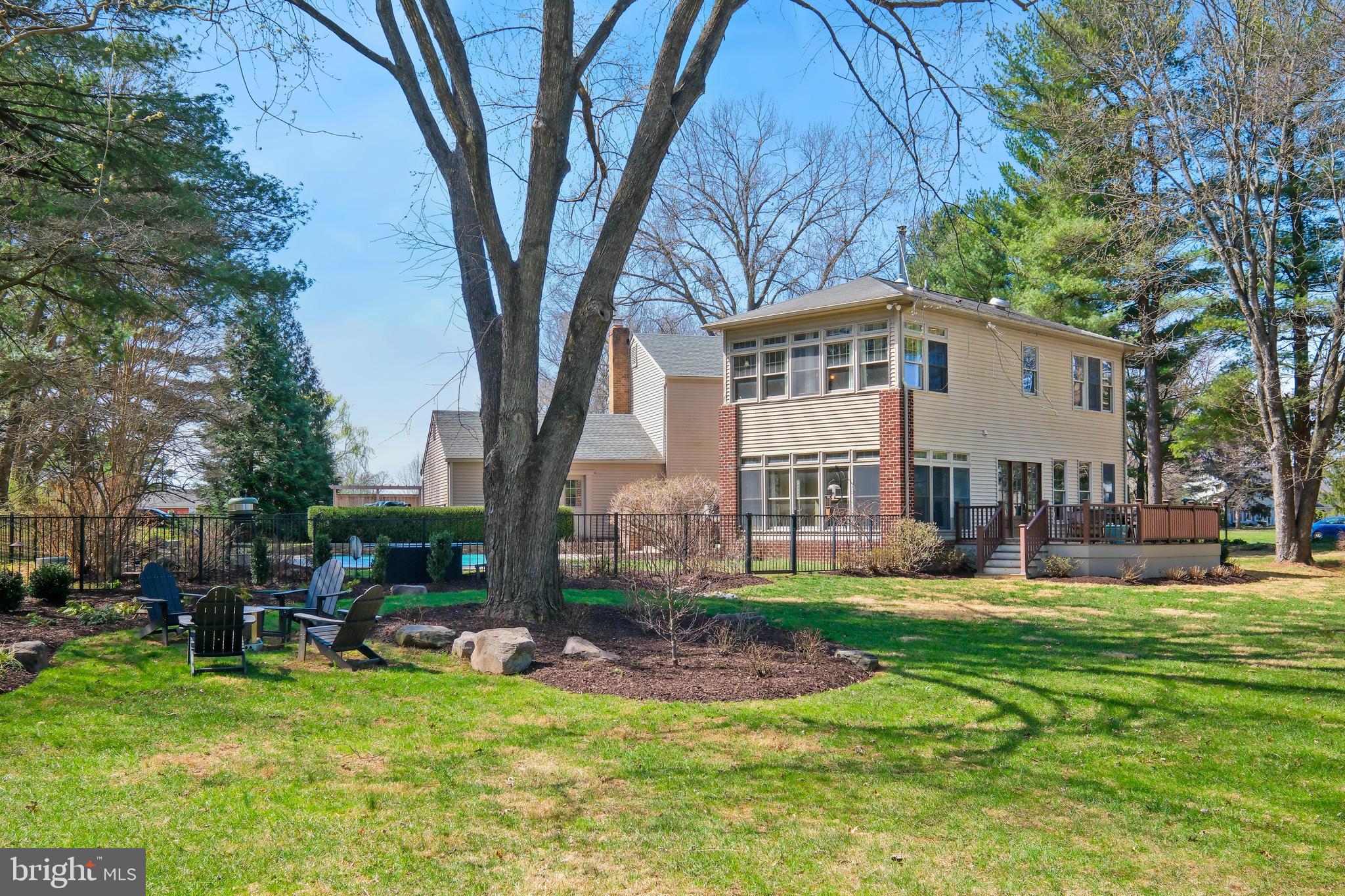 DEVON FARMS - Residential