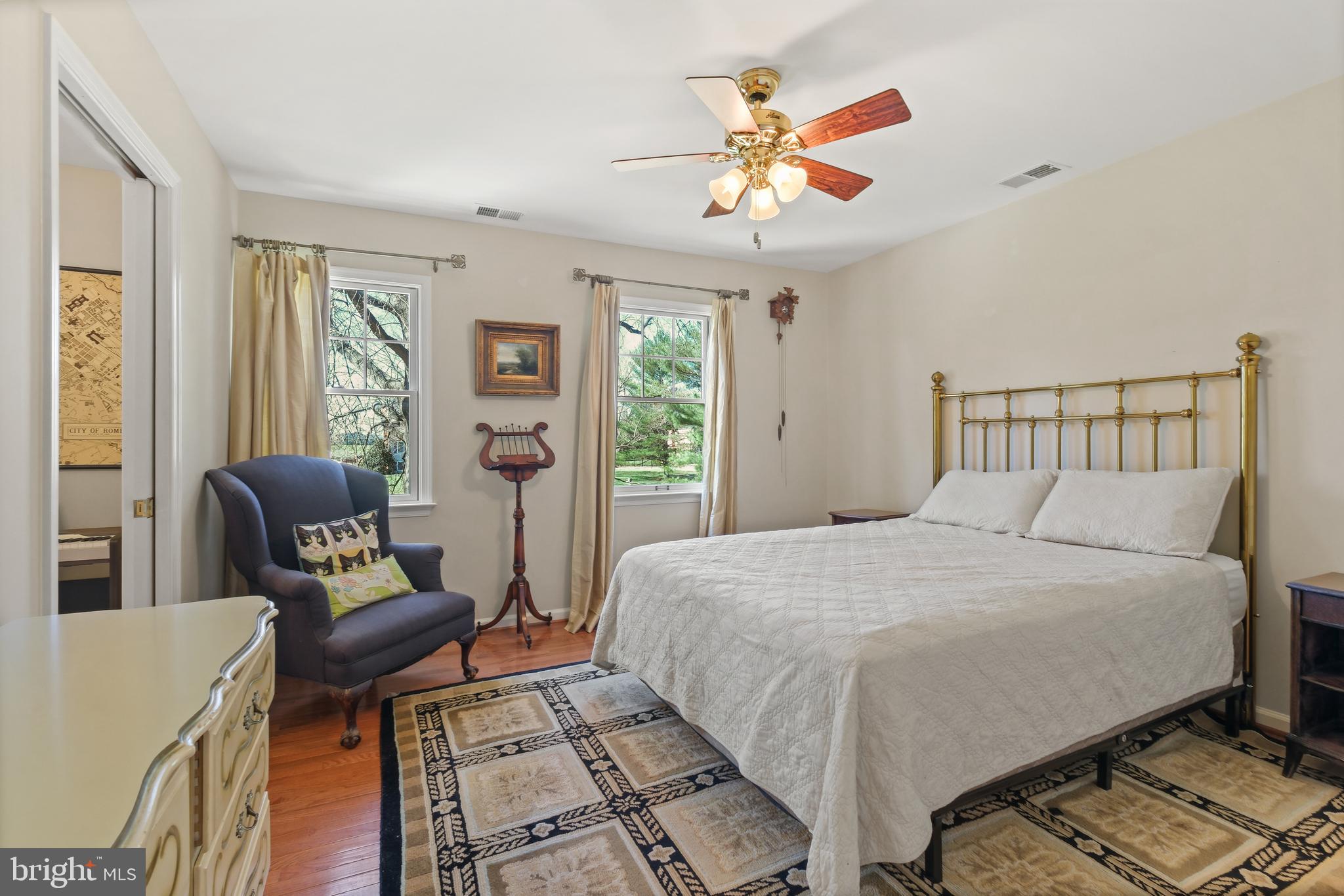 DEVON FARMS - Residential