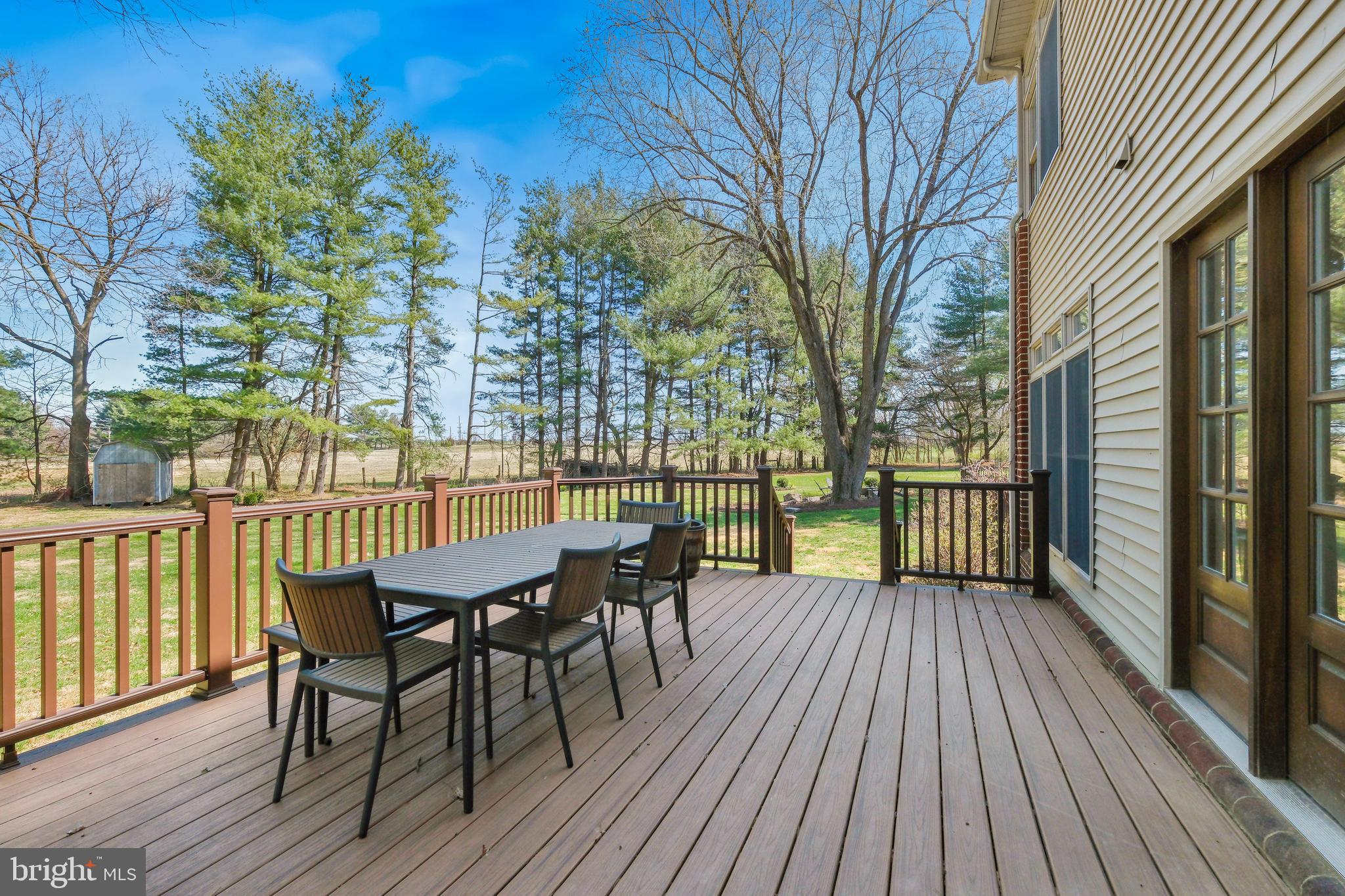 DEVON FARMS - Residential