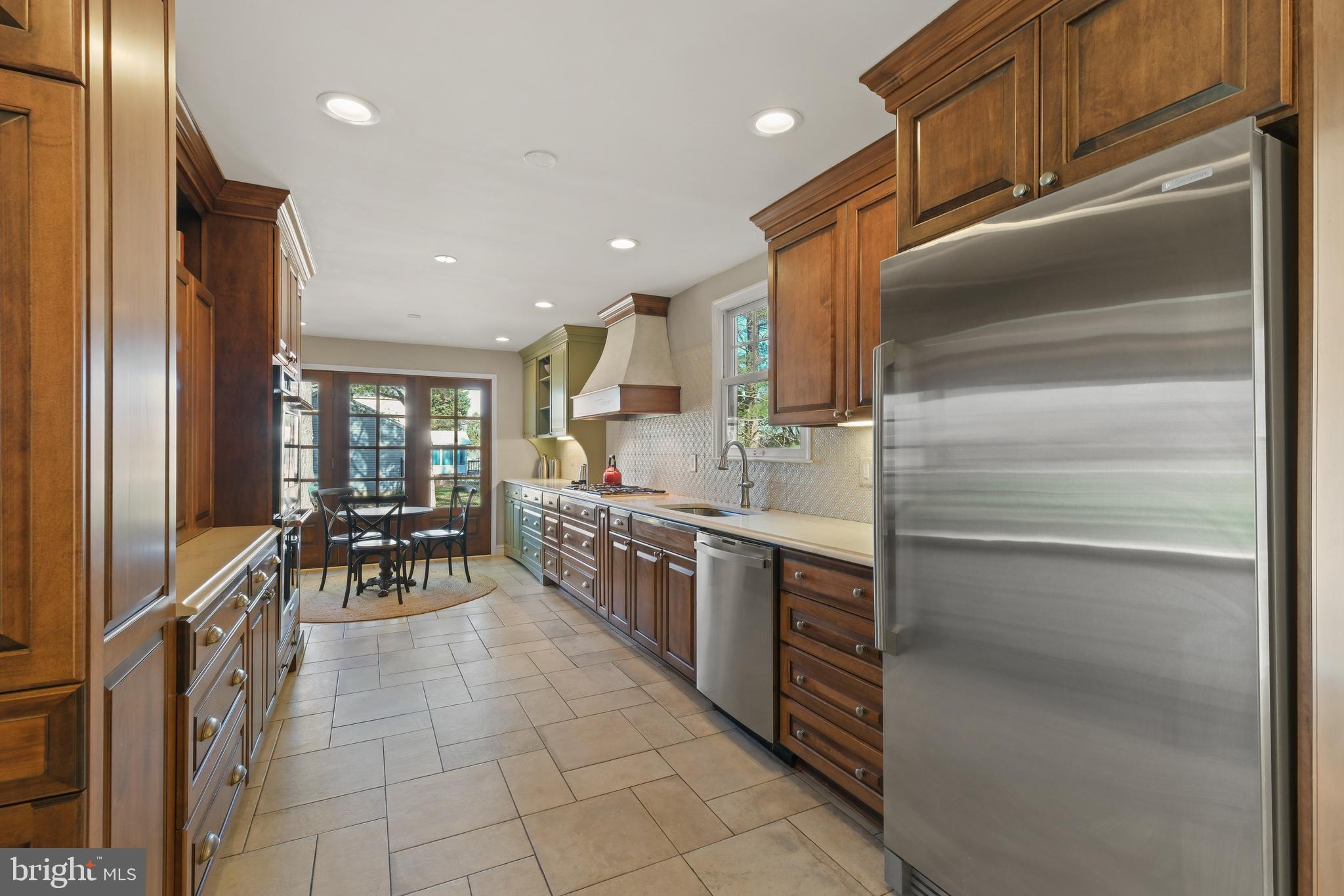 DEVON FARMS - Residential