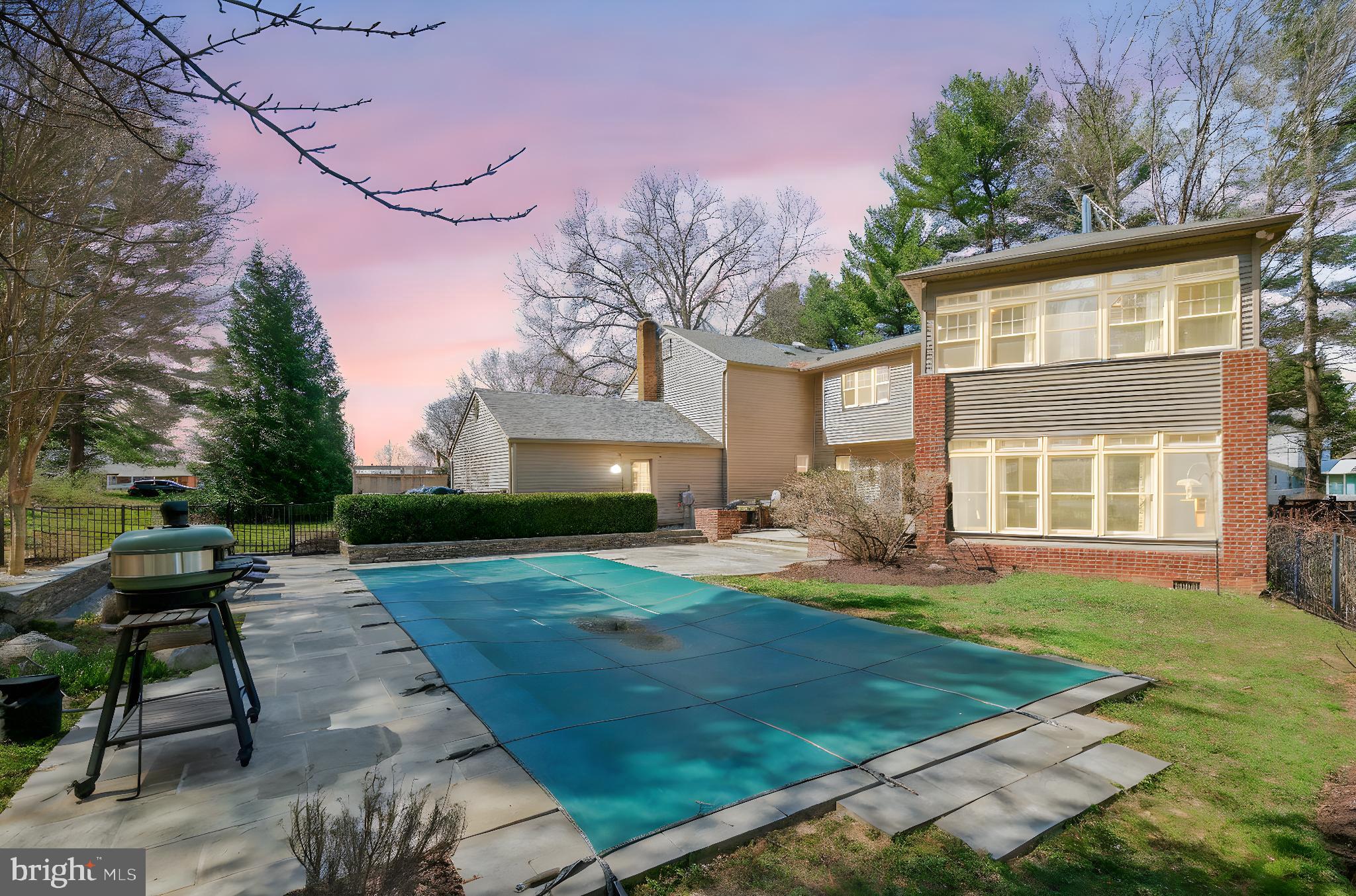 DEVON FARMS - Residential