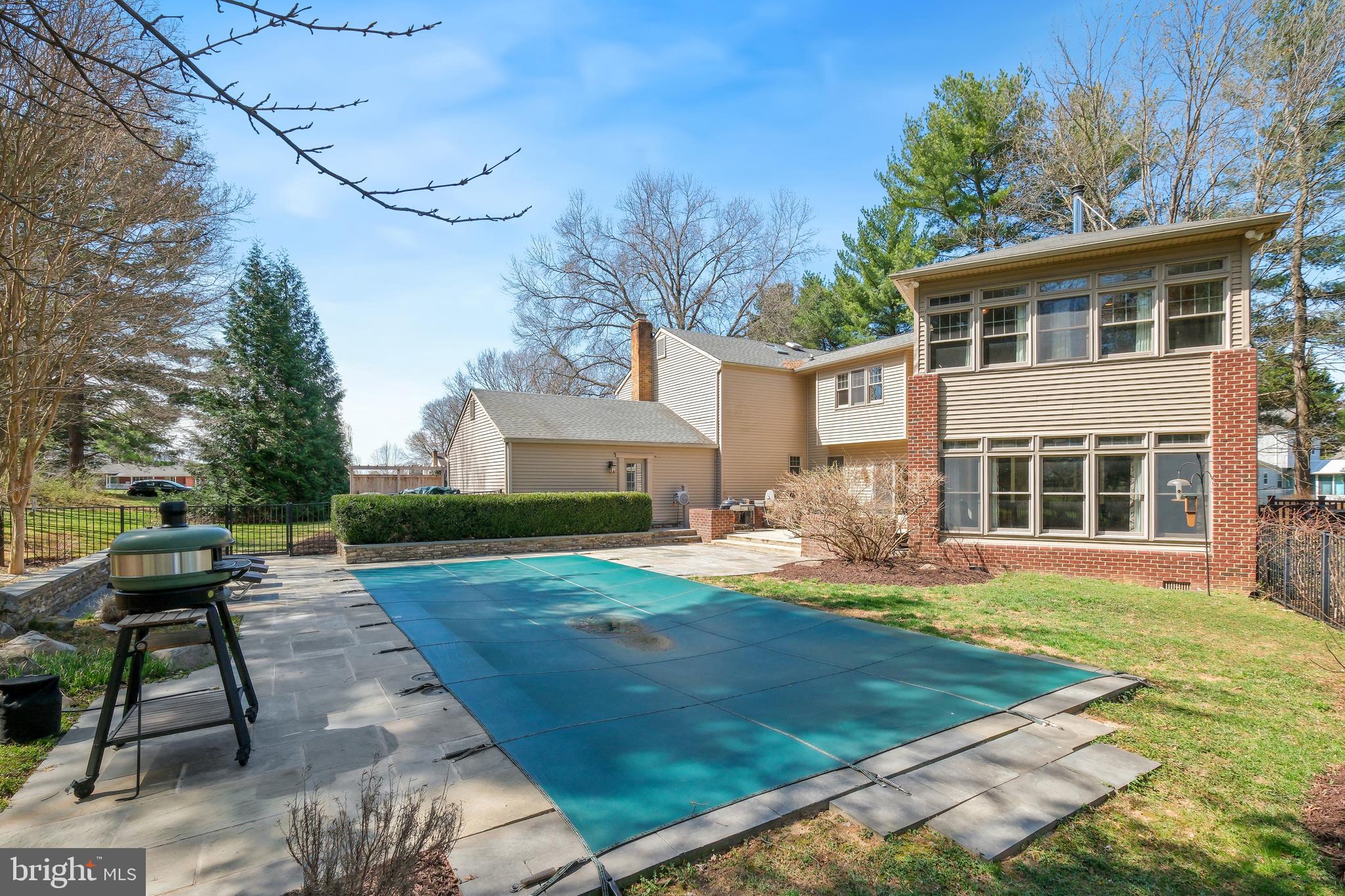 DEVON FARMS - Residential