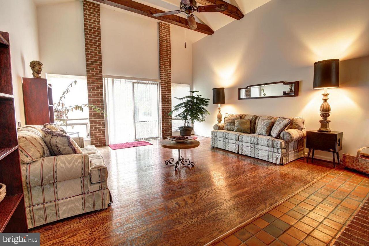 SPRING VALLEY FARMS - Residential Lease