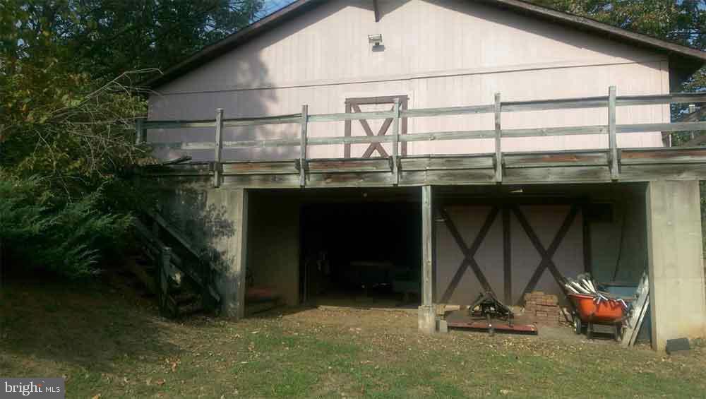 SPRING VALLEY FARMS - Residential Lease