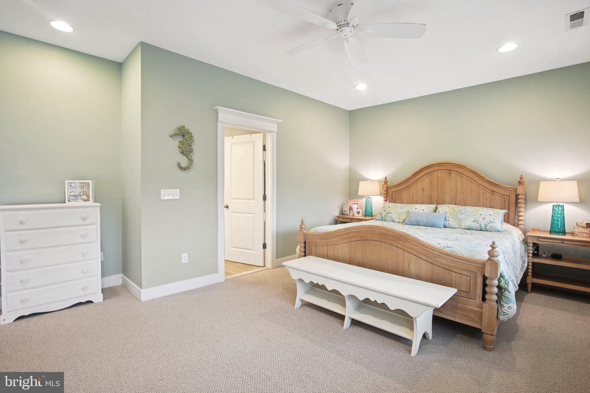 SUNSET HARBOUR - Residential