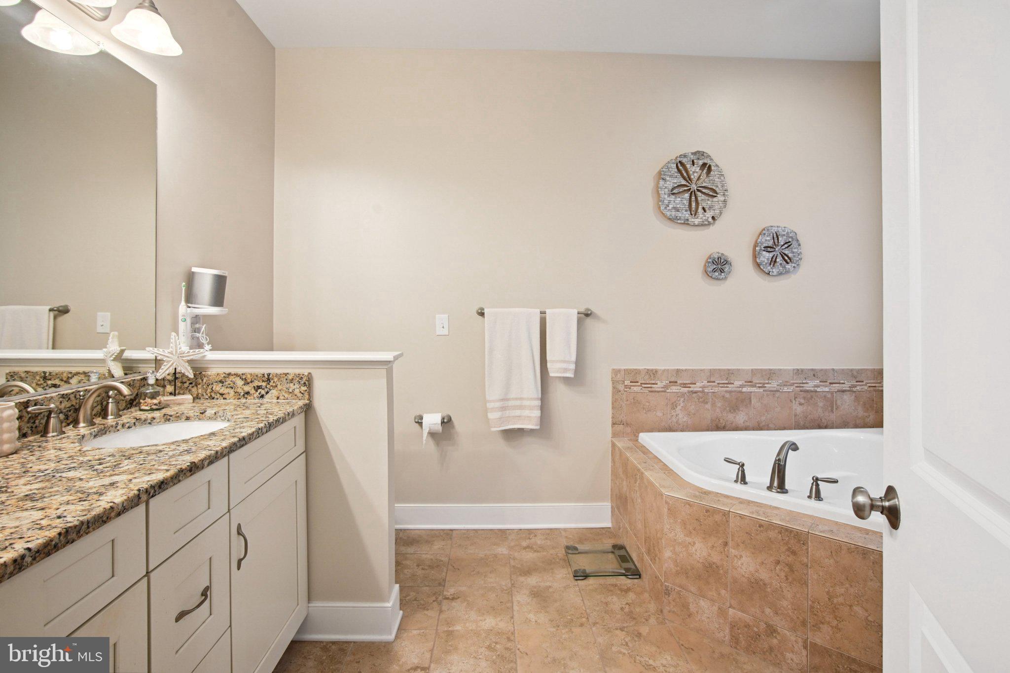 SUNSET HARBOUR - Residential