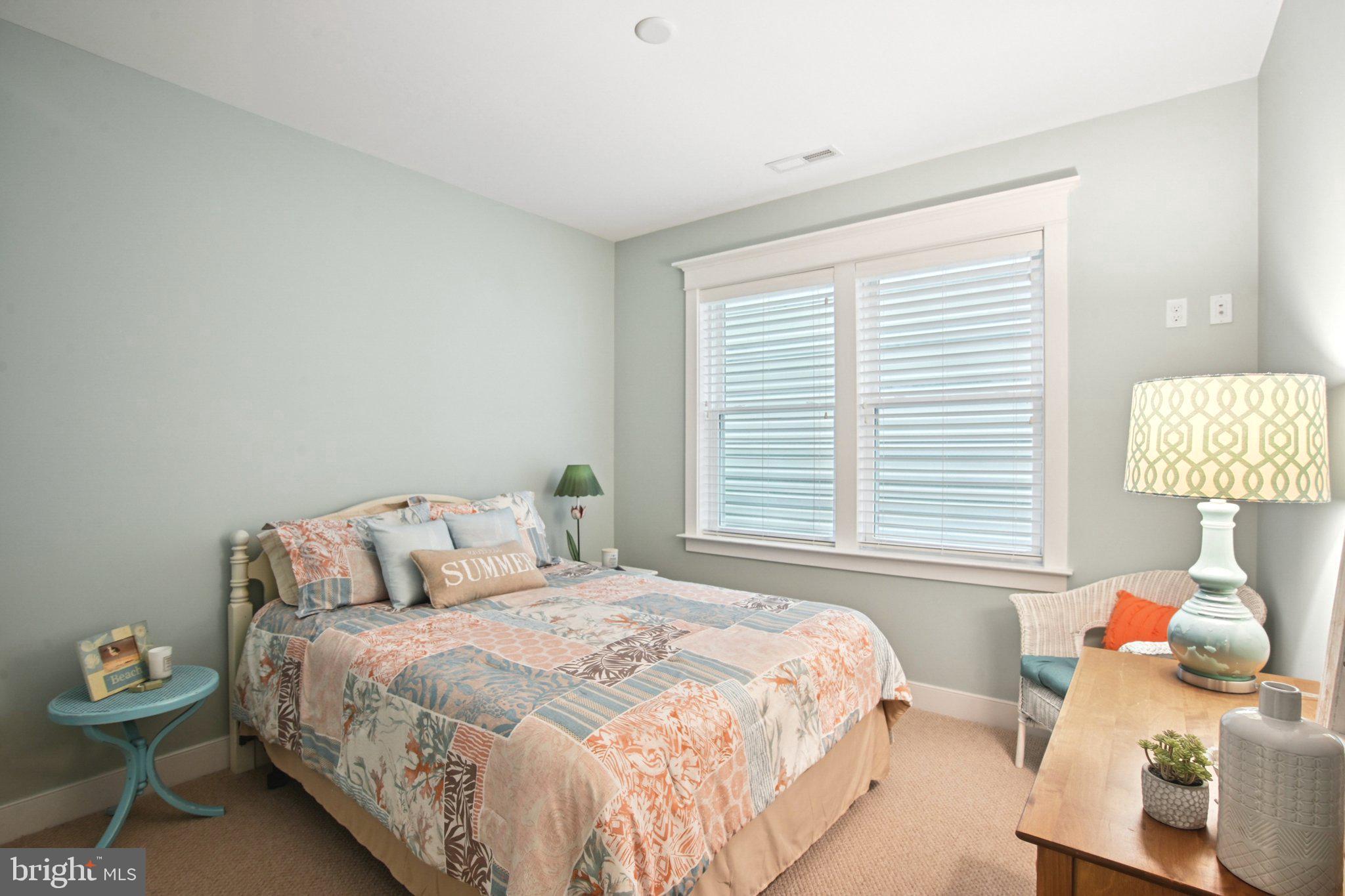 SUNSET HARBOUR - Residential