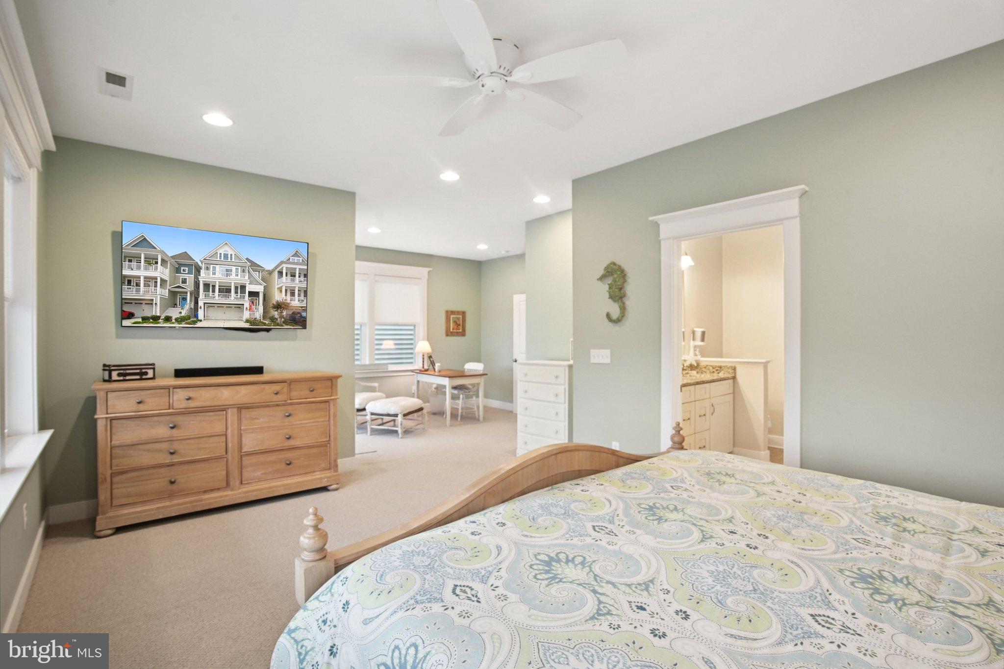 SUNSET HARBOUR - Residential