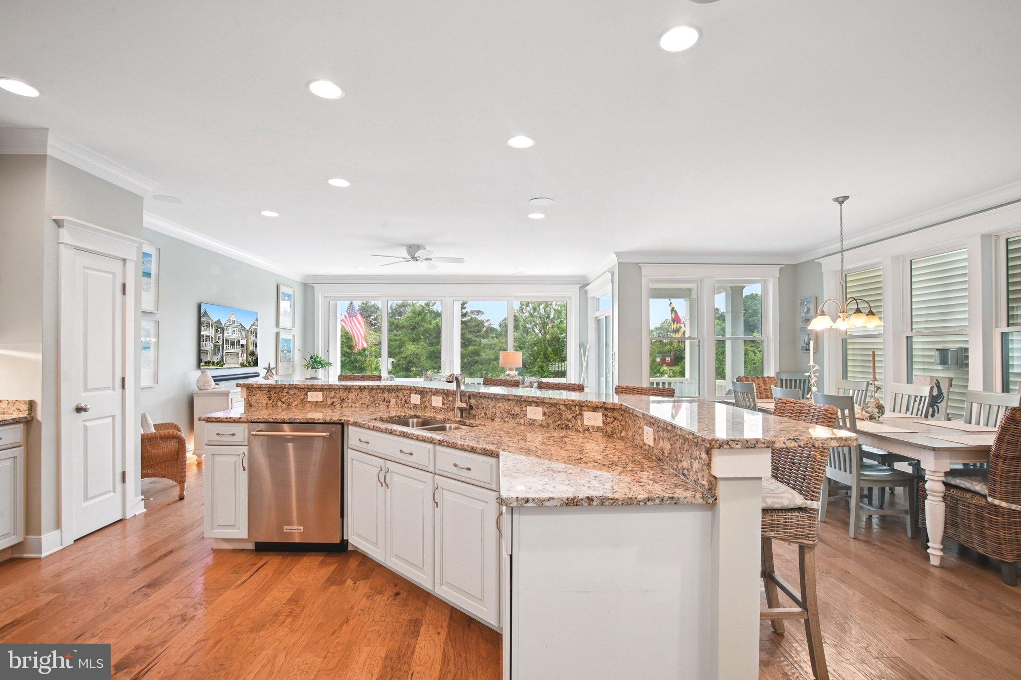 SUNSET HARBOUR - Residential