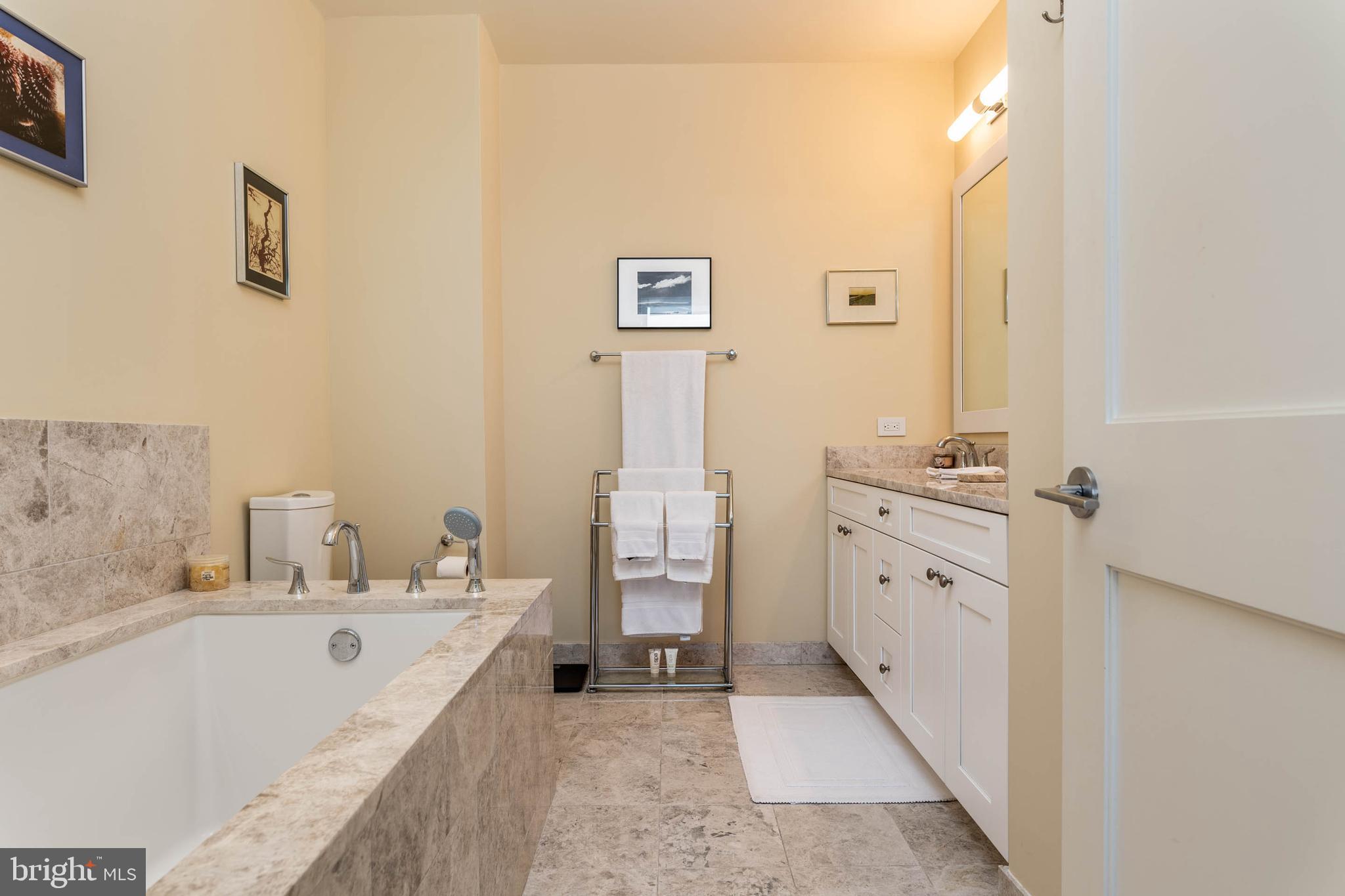 FITLER SQUARE - Residential