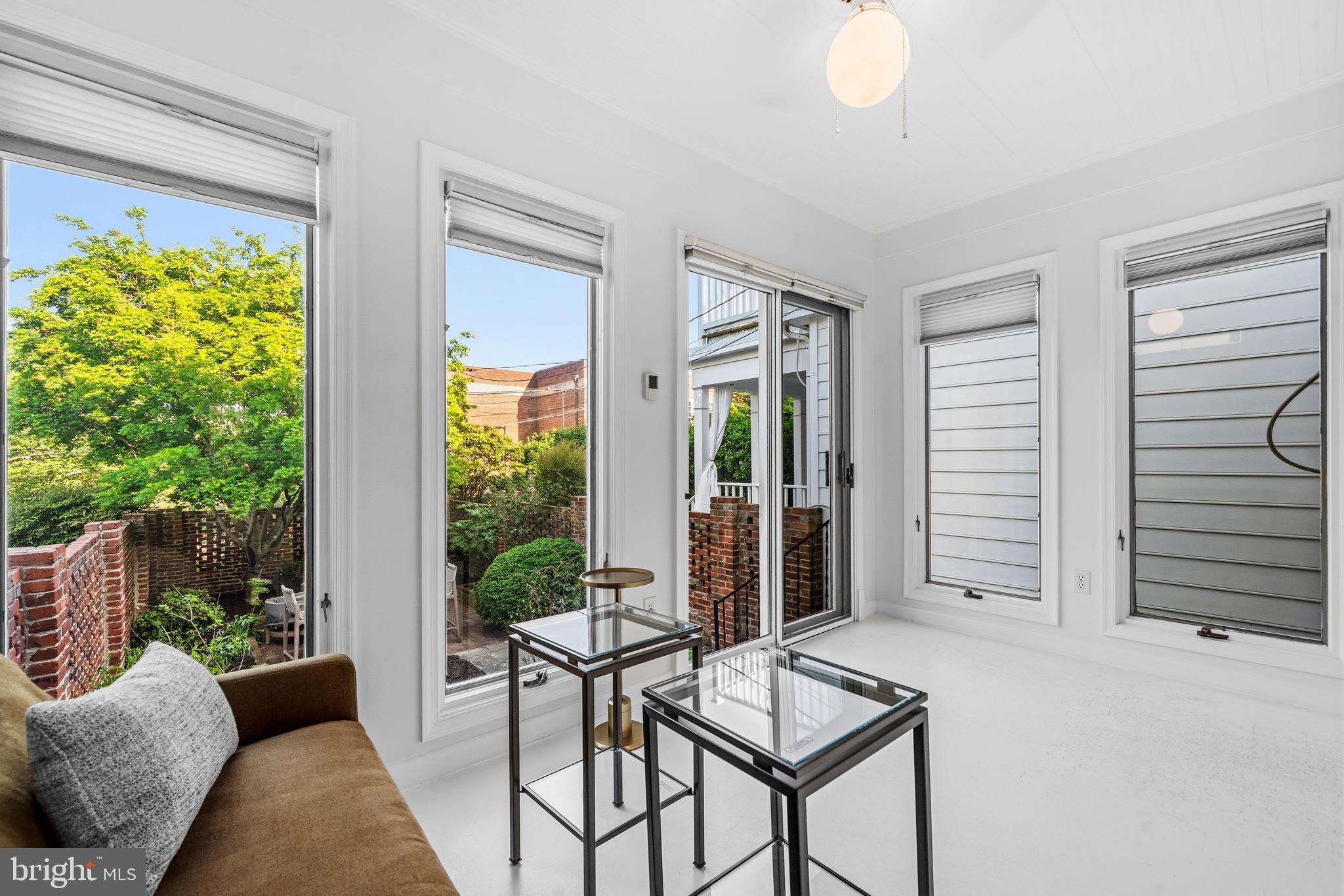 YATES GARDENS - Residential