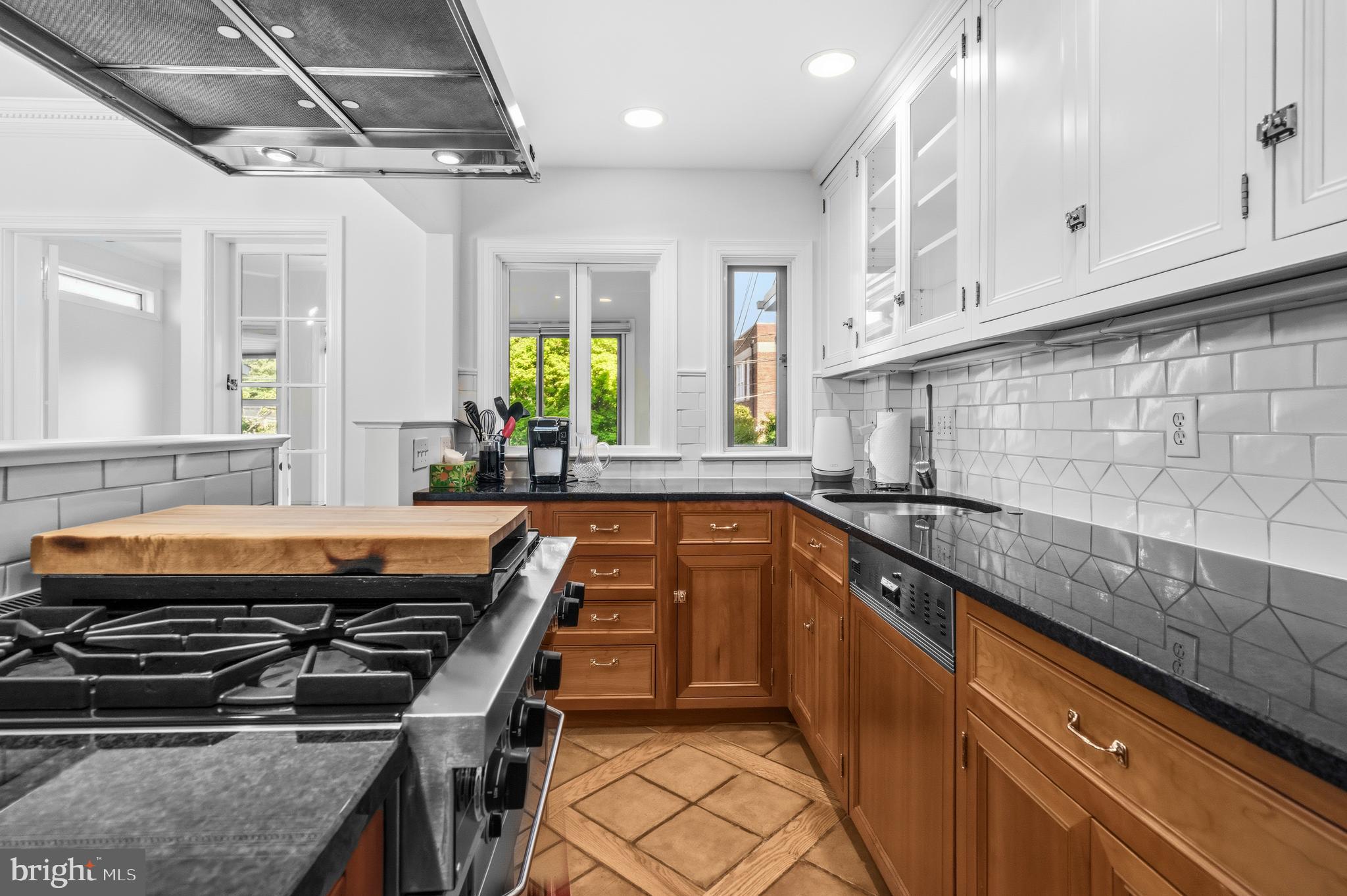 YATES GARDENS - Residential