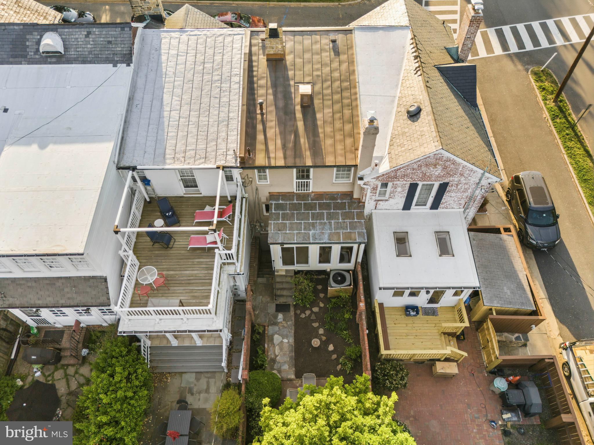 YATES GARDENS - Residential