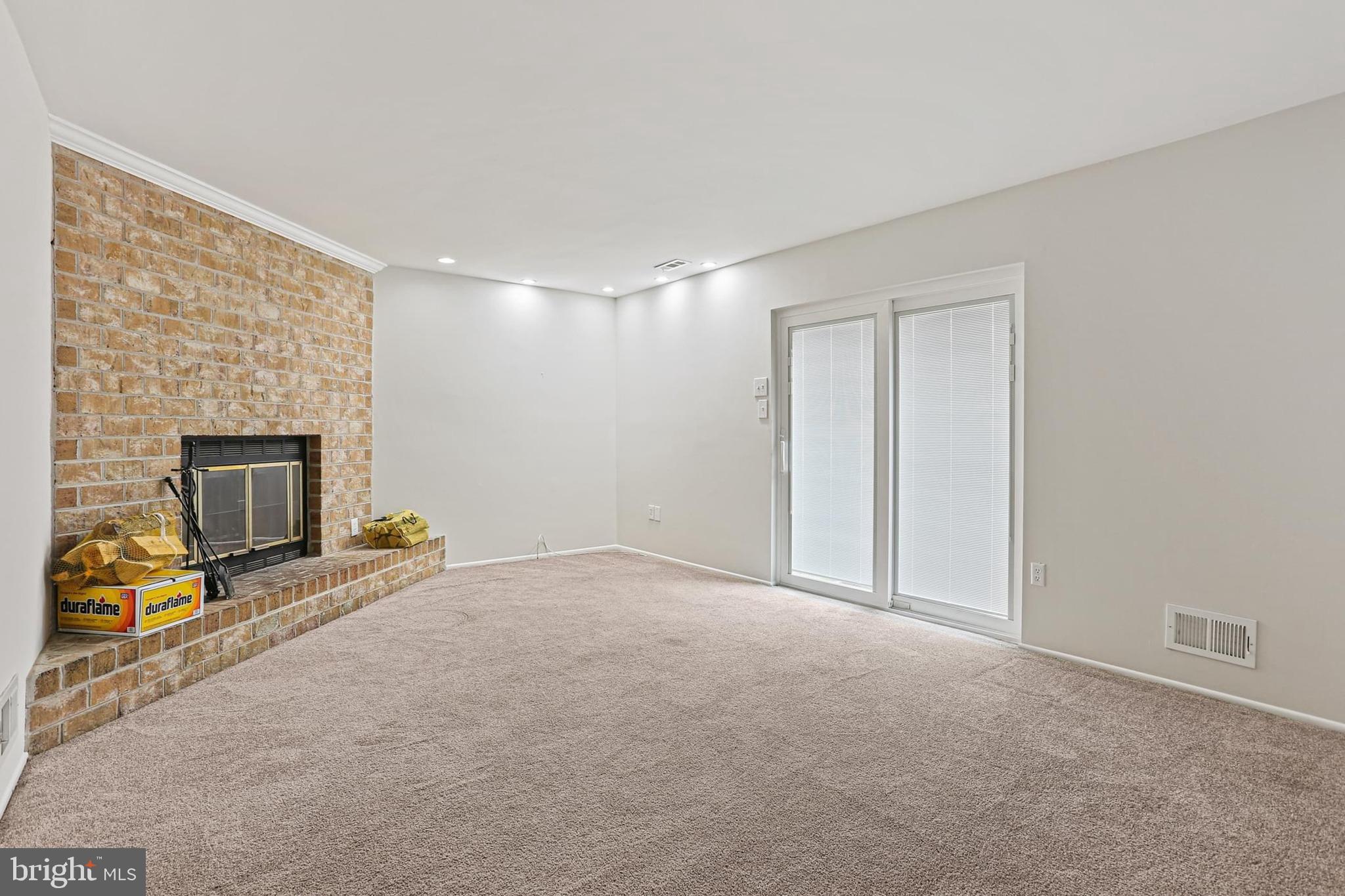 SPRING BREEZE - Residential