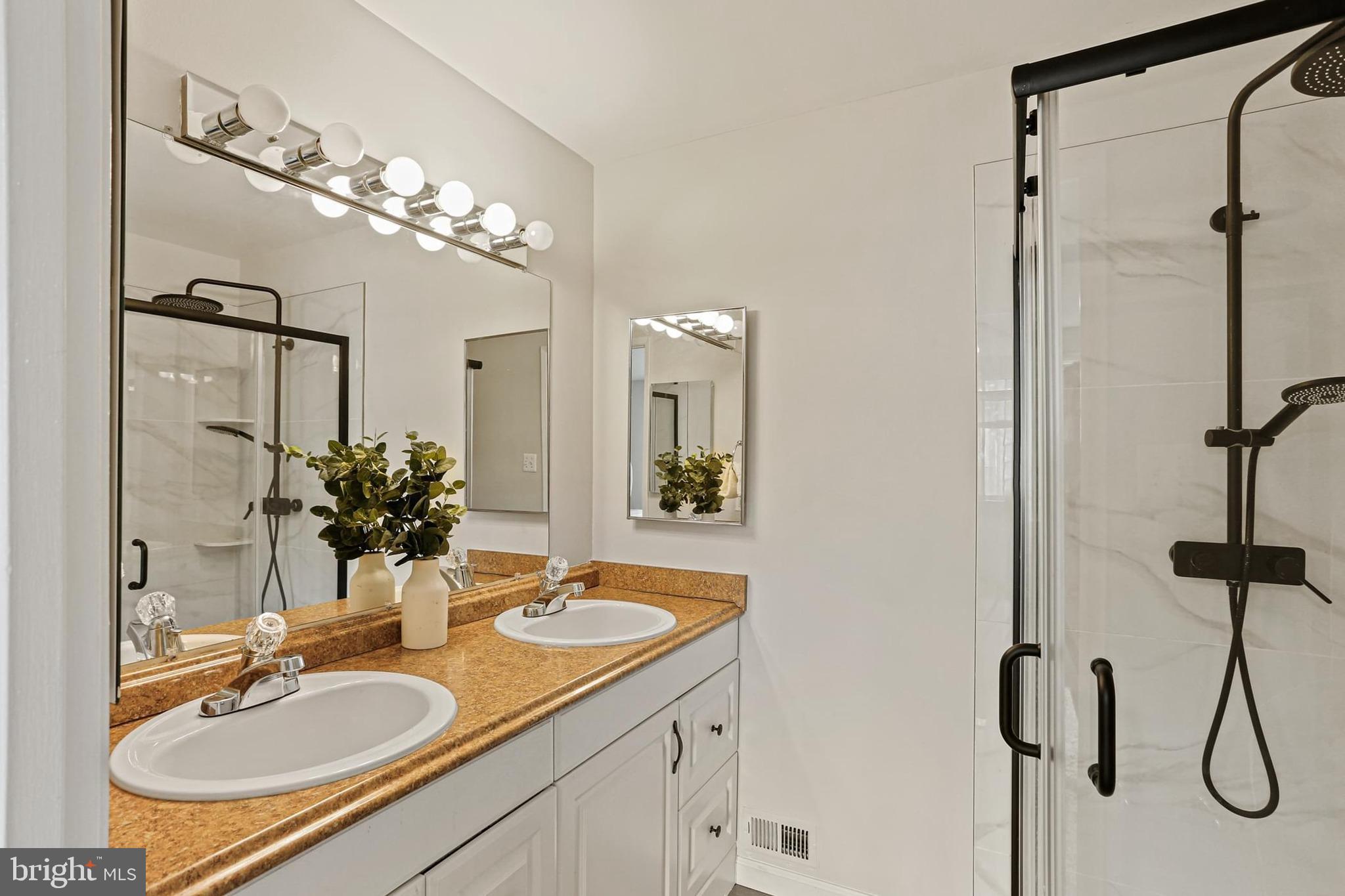 SPRING BREEZE - Residential