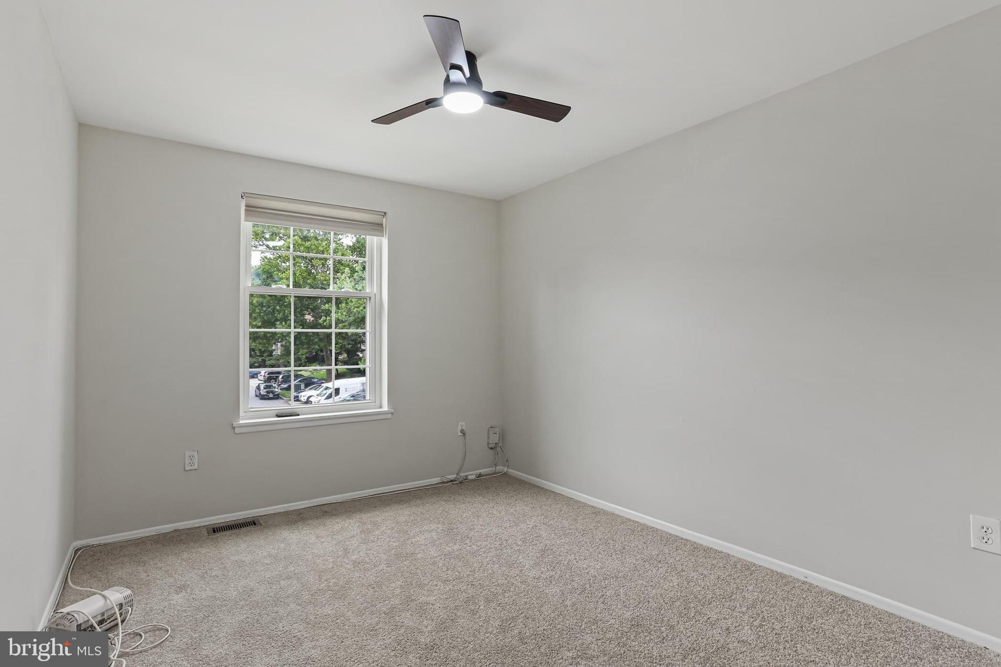 SPRING BREEZE - Residential