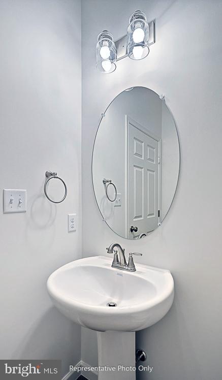 THE TOWNES AT BRIAR CREEK - Residential