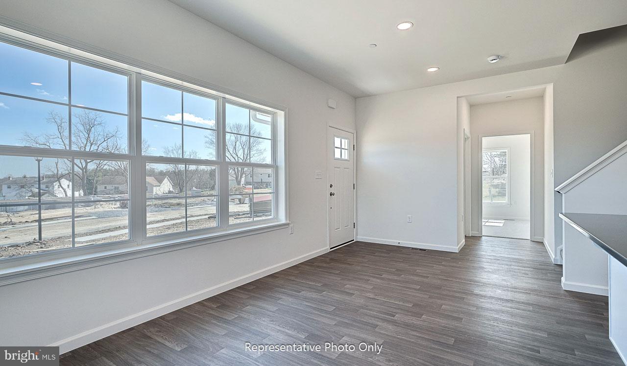 THE TOWNES AT BRIAR CREEK - Residential