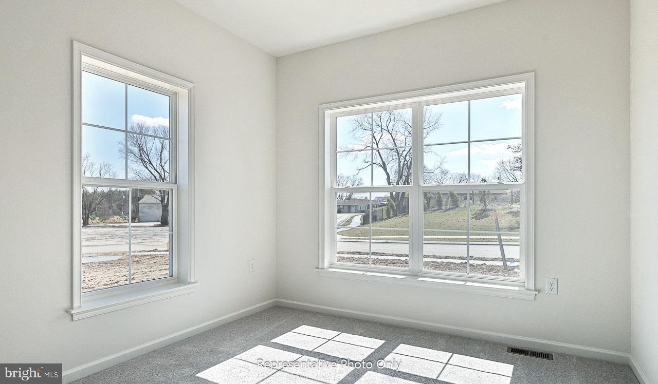 THE TOWNES AT BRIAR CREEK - Residential