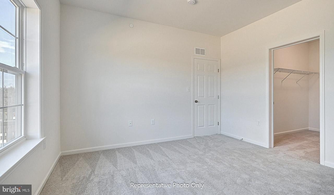 THE TOWNES AT BRIAR CREEK - Residential