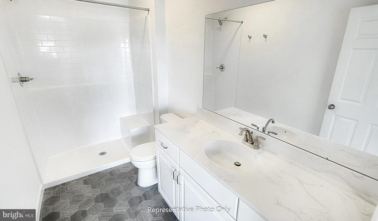 THE TOWNES AT BRIAR CREEK - Residential