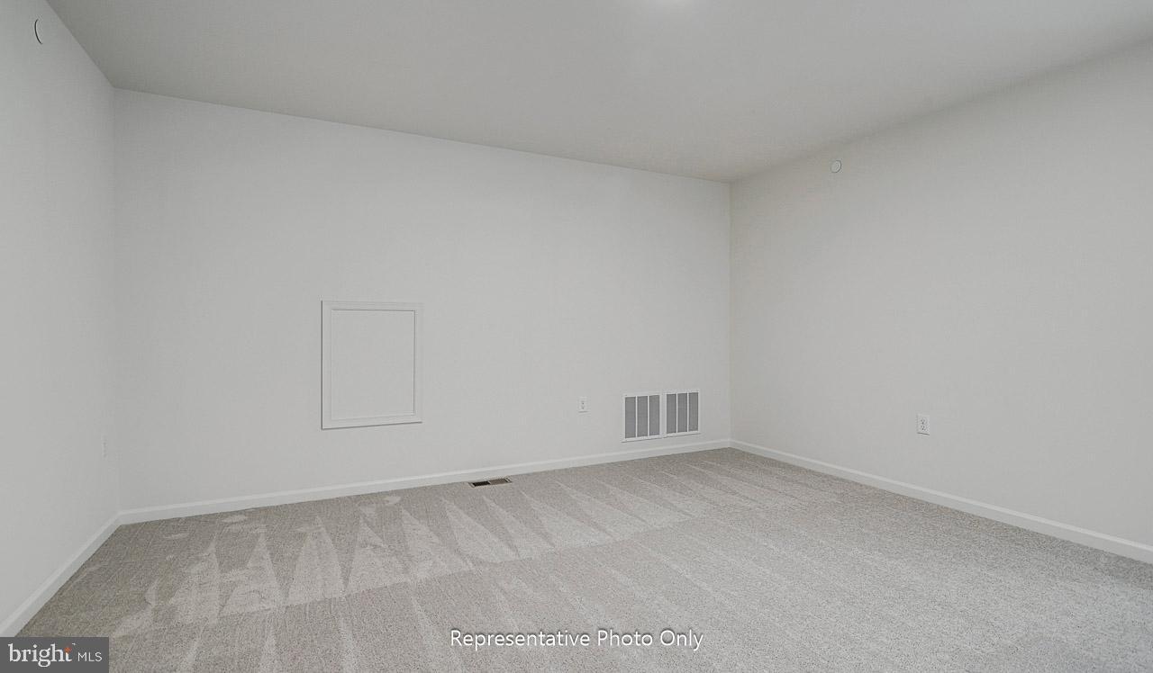 THE TOWNES AT BRIAR CREEK - Residential