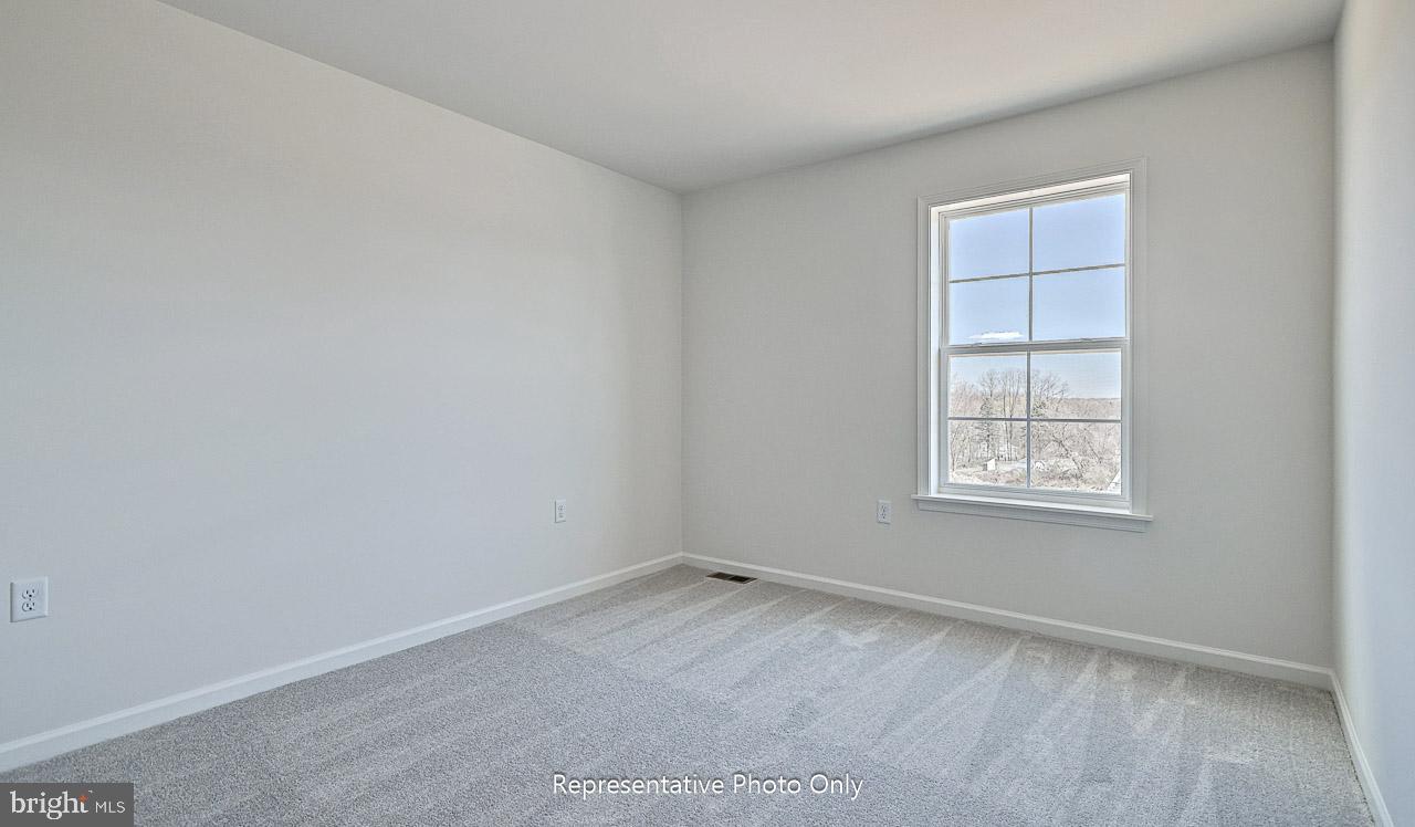 THE TOWNES AT BRIAR CREEK - Residential