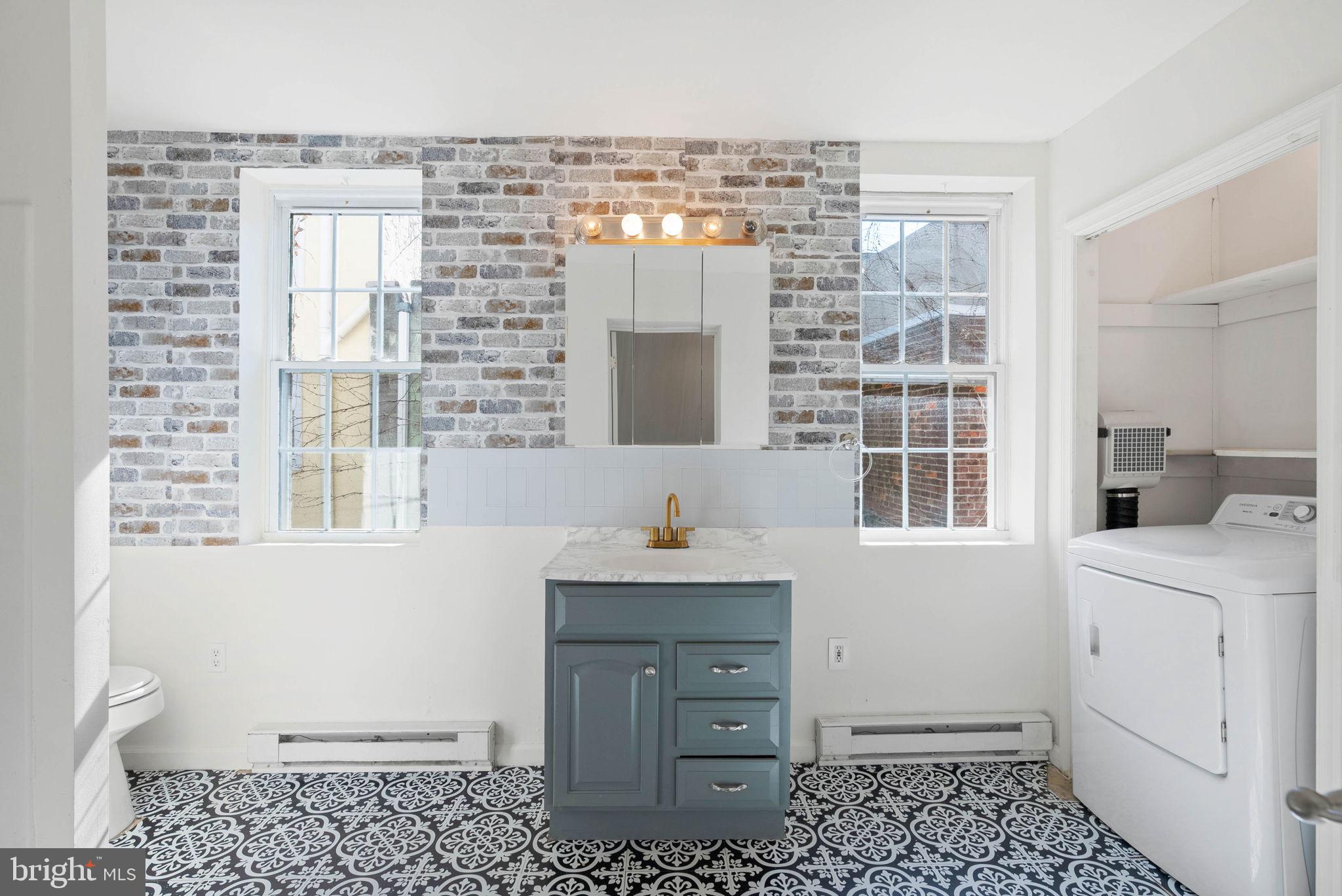 PASSYUNK SQUARE - Residential