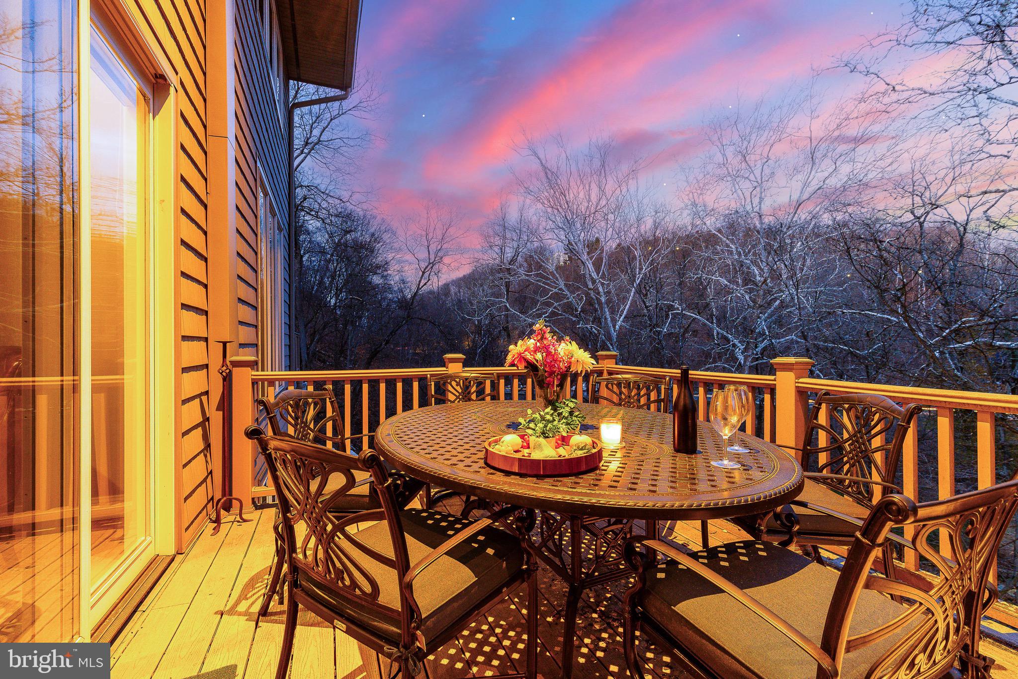 THE ENCLAVE - Residential