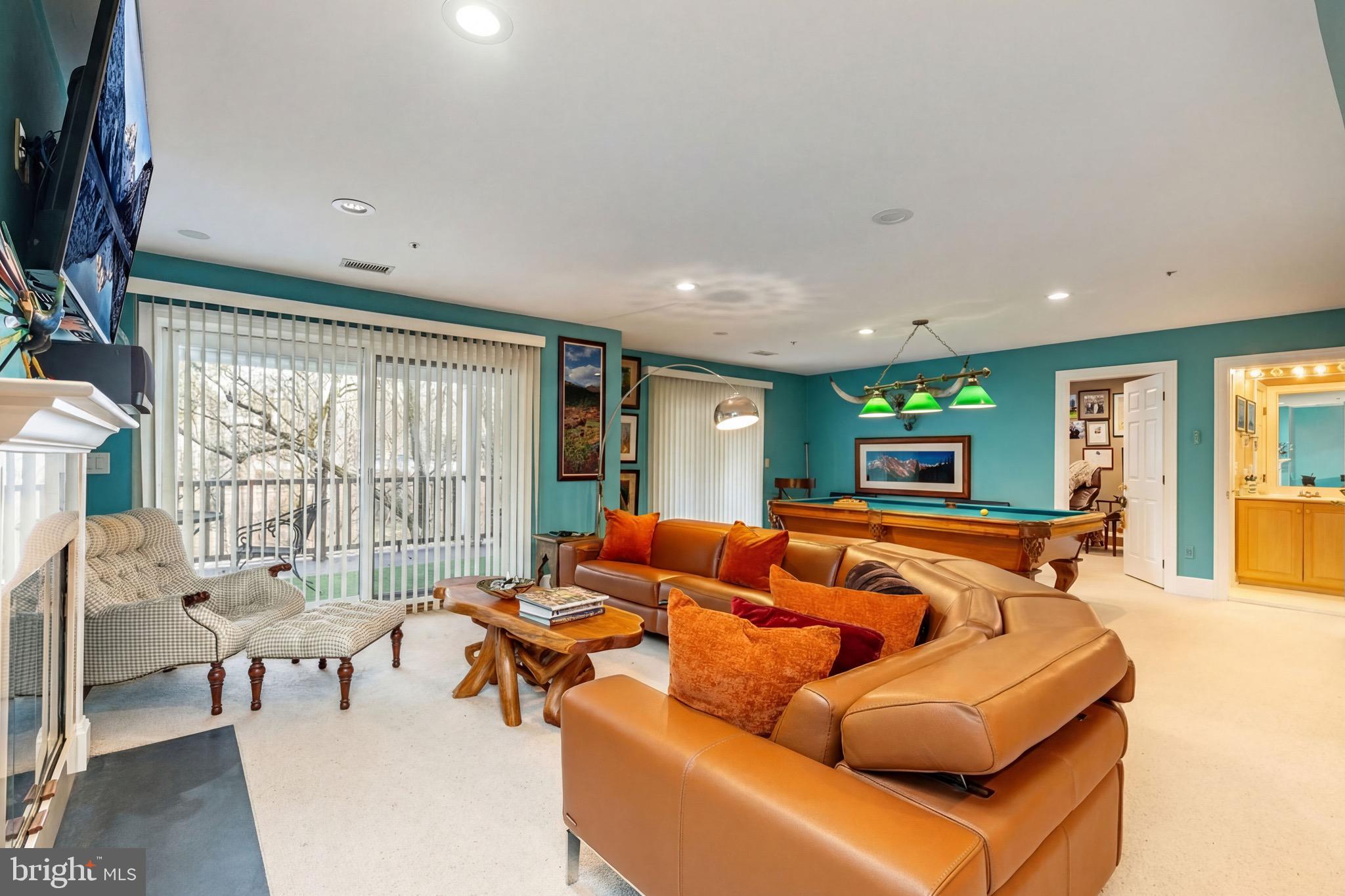 THE ENCLAVE - Residential