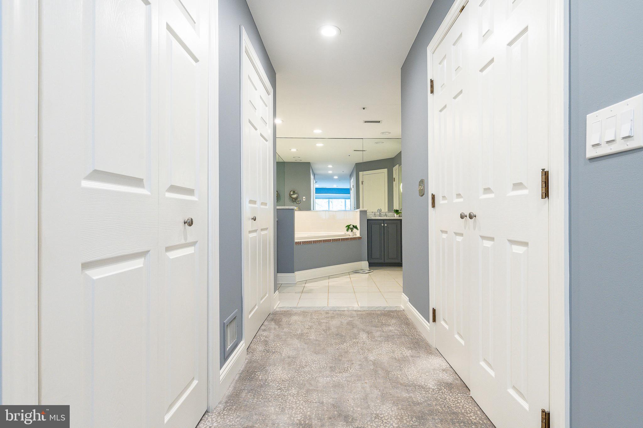 THE ENCLAVE - Residential