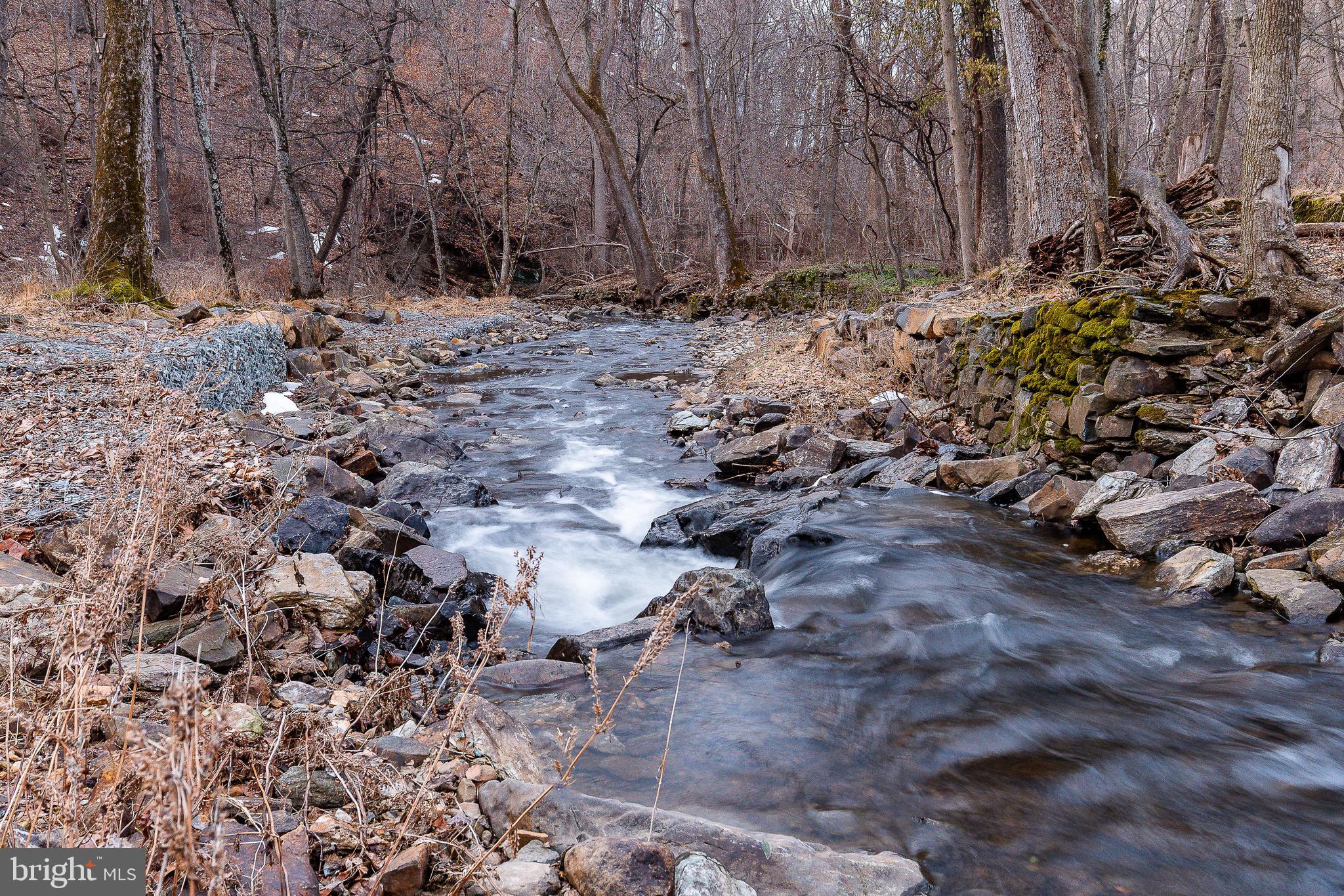 THE ENCLAVE - Residential